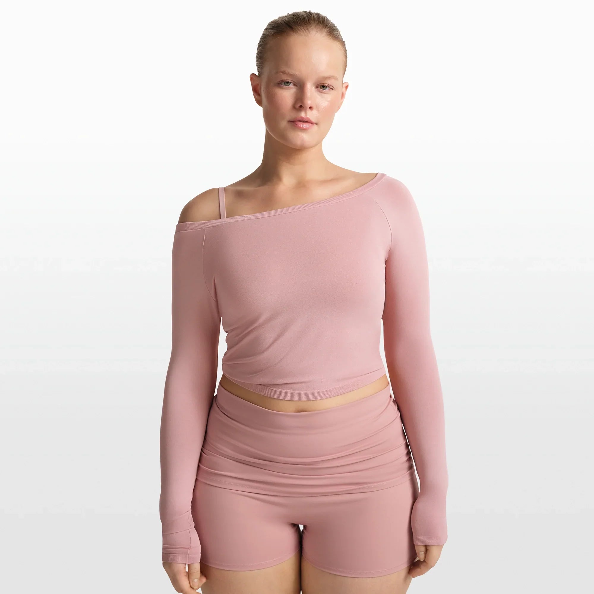 NikeSKIMS STRETCH KNIT LONG SLEEVE BOATNECK TOP | HIMALAYAN - Sneaker Türkiye