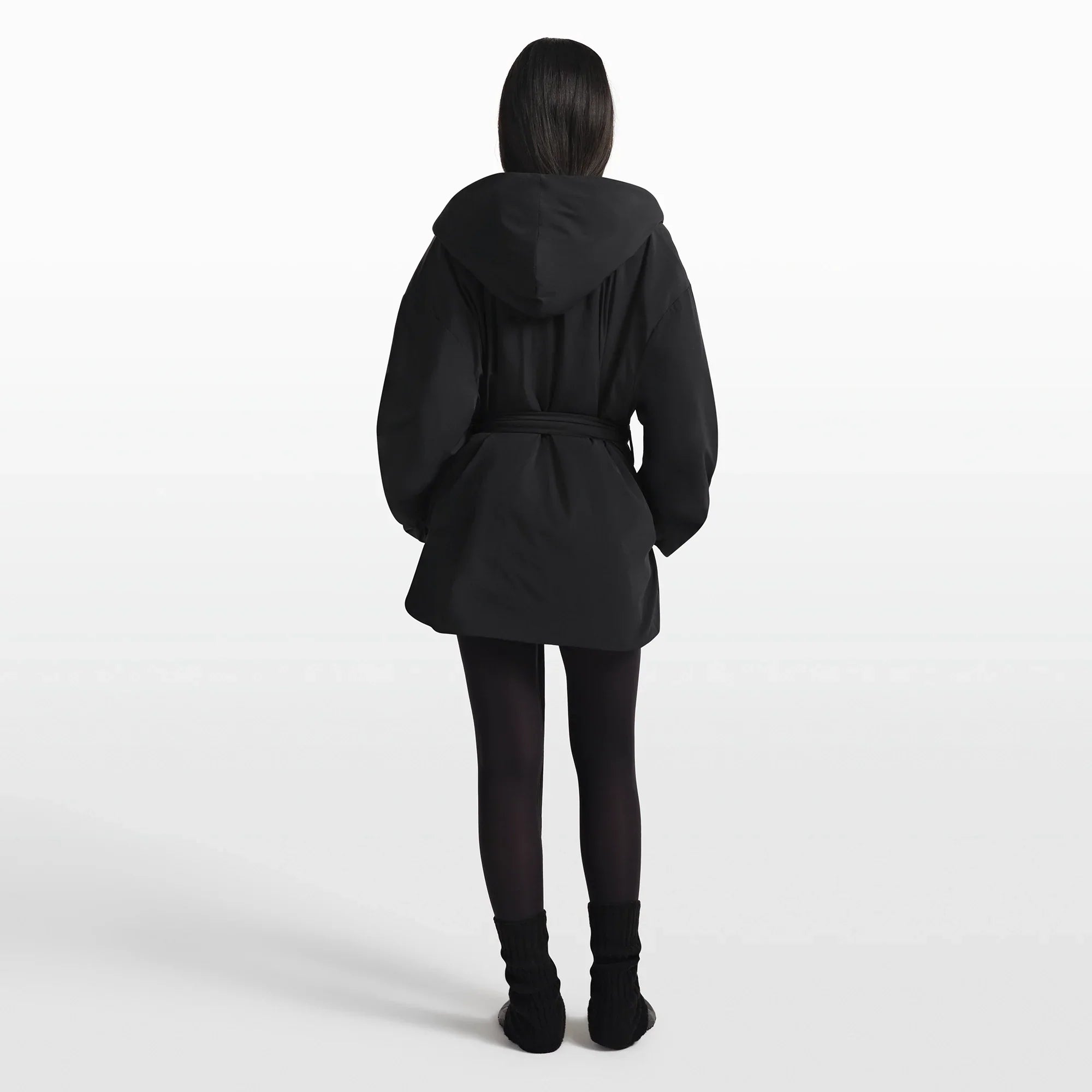 NikeSKIMS WOVEN NYLON WRAP COAT | OBSIDIAN - Sneaker Türkiye