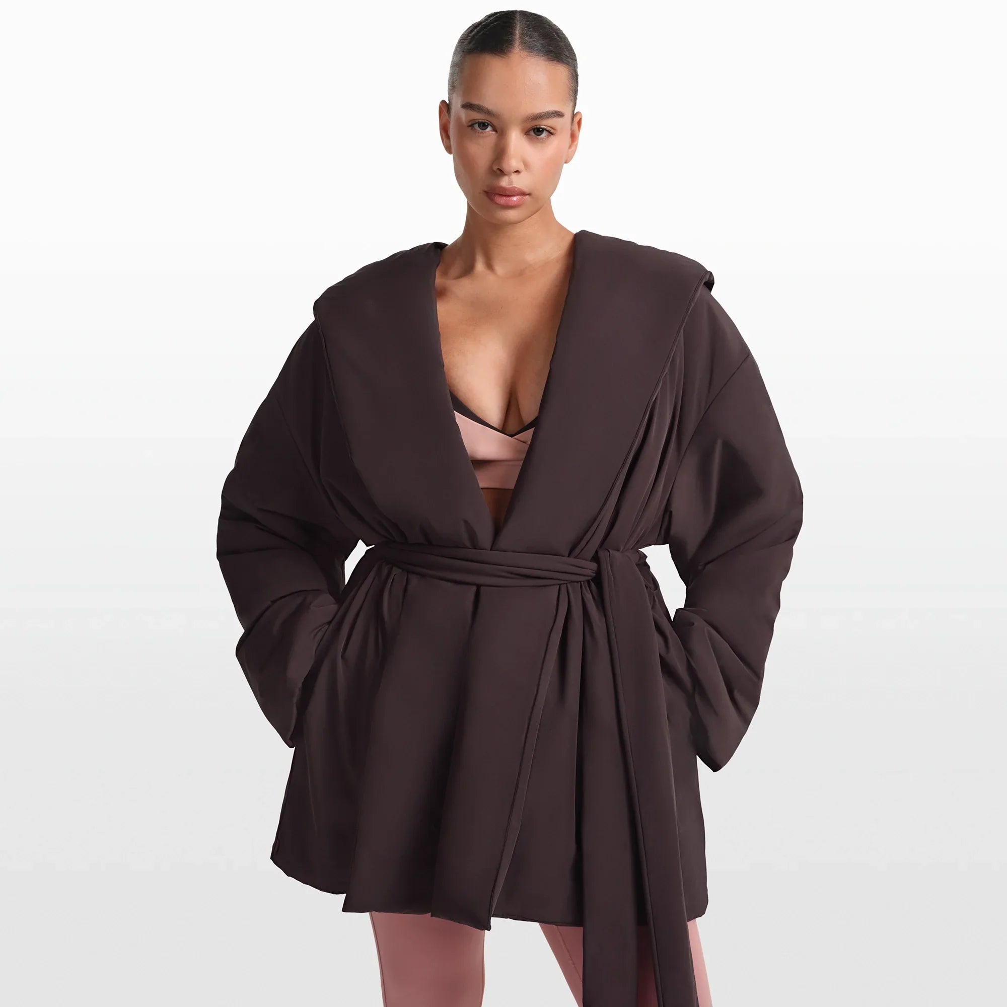 NikeSKIMS WOVEN NYLON WRAP COAT | PHOENIX - Sneaker Türkiye