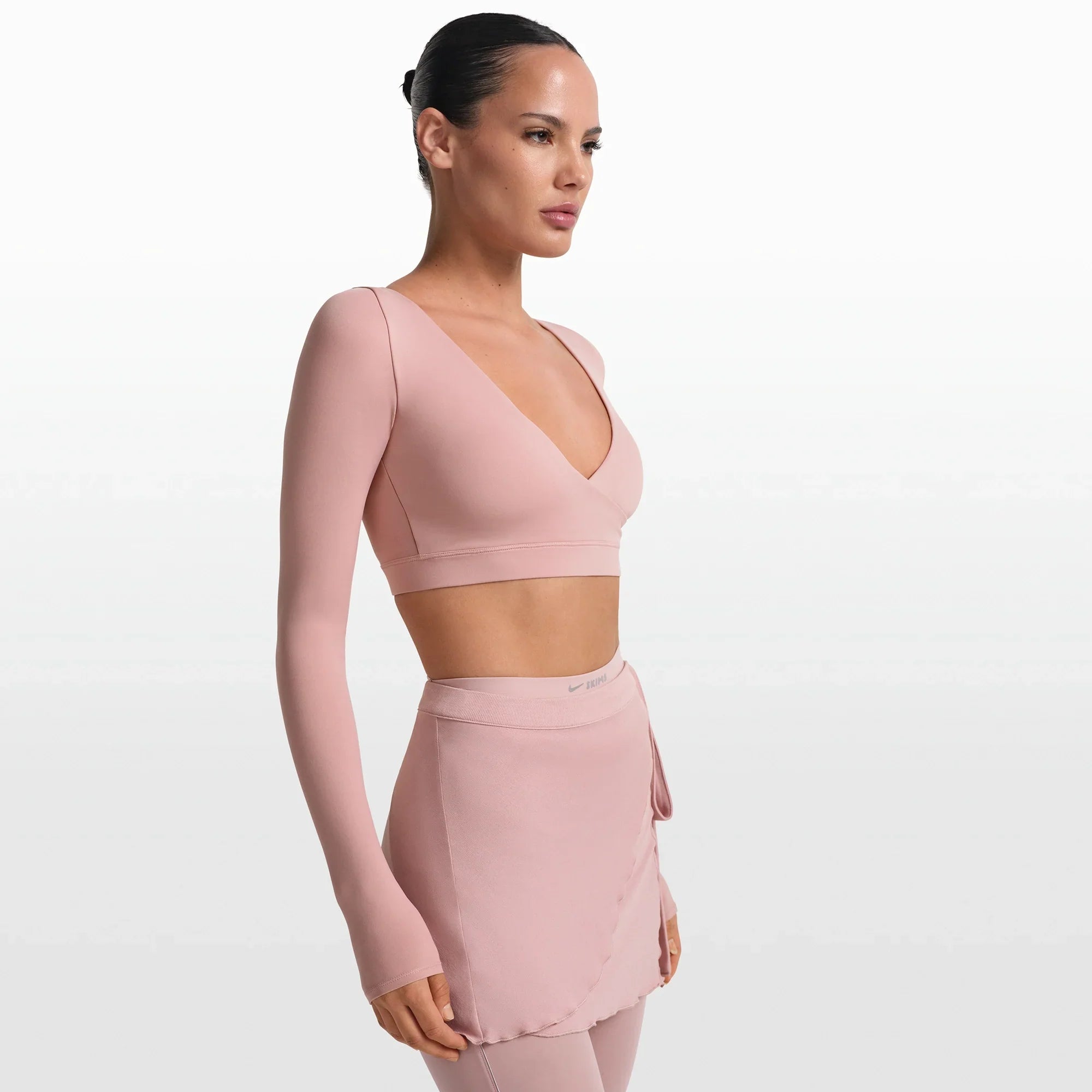 NikeSKIMS MATTE WRAP LONG SLEEVE CROPPED TOP | HIMALAYAN - Sneaker Türkiye