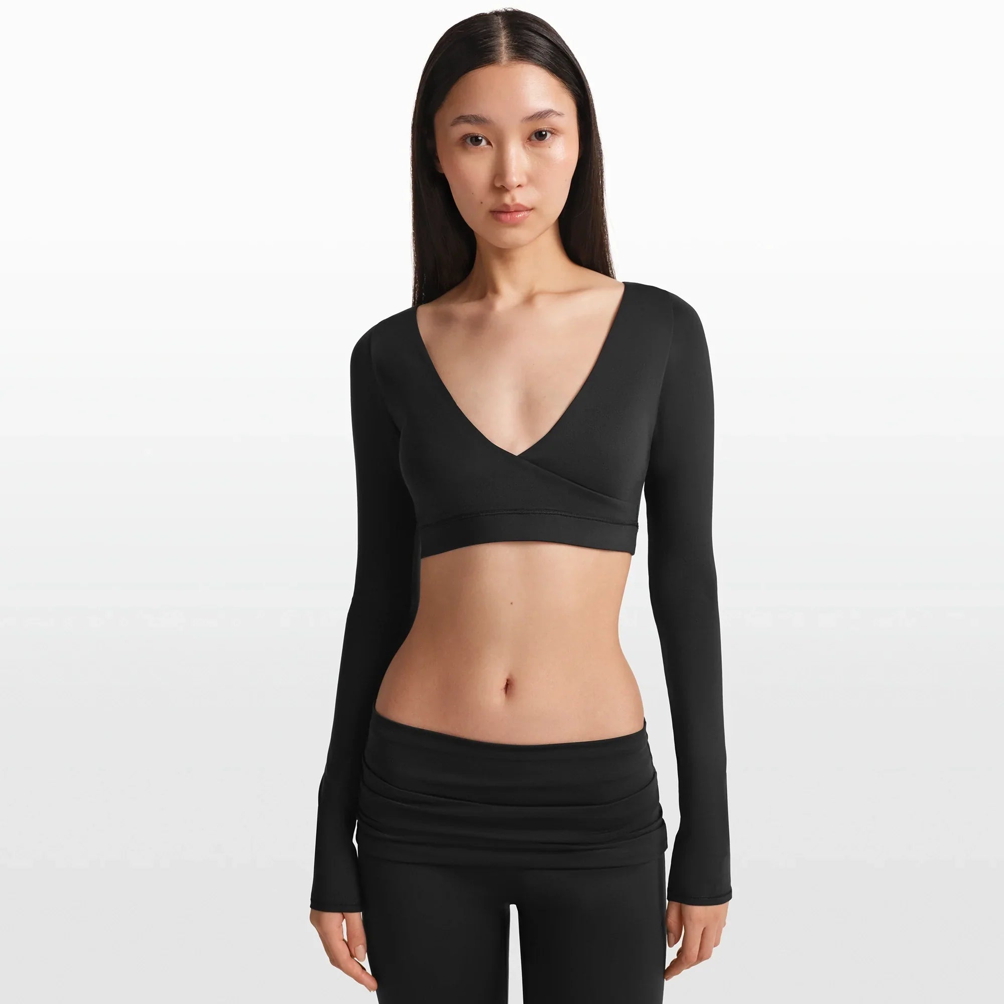 NikeSKIMS MATTE WRAP LONG SLEEVE CROPPED TOP | OBSIDIAN - Sneaker Türkiye