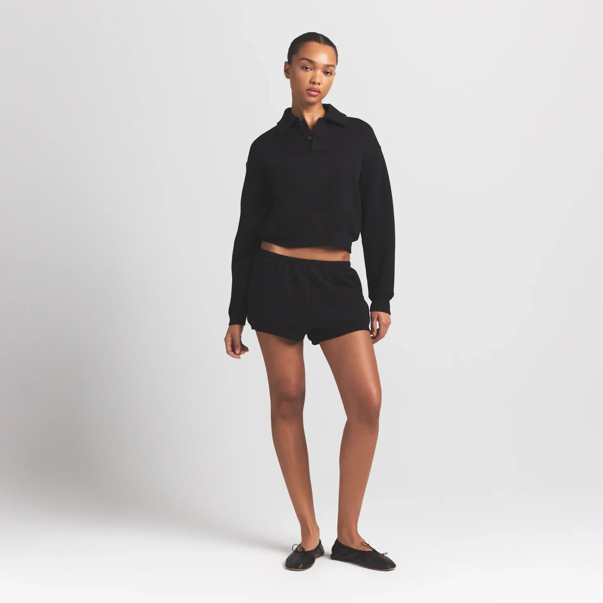 SKIMS COTTON FLEECE POLO SWEATSHIRT | ONYX - Sneaker Türkiye