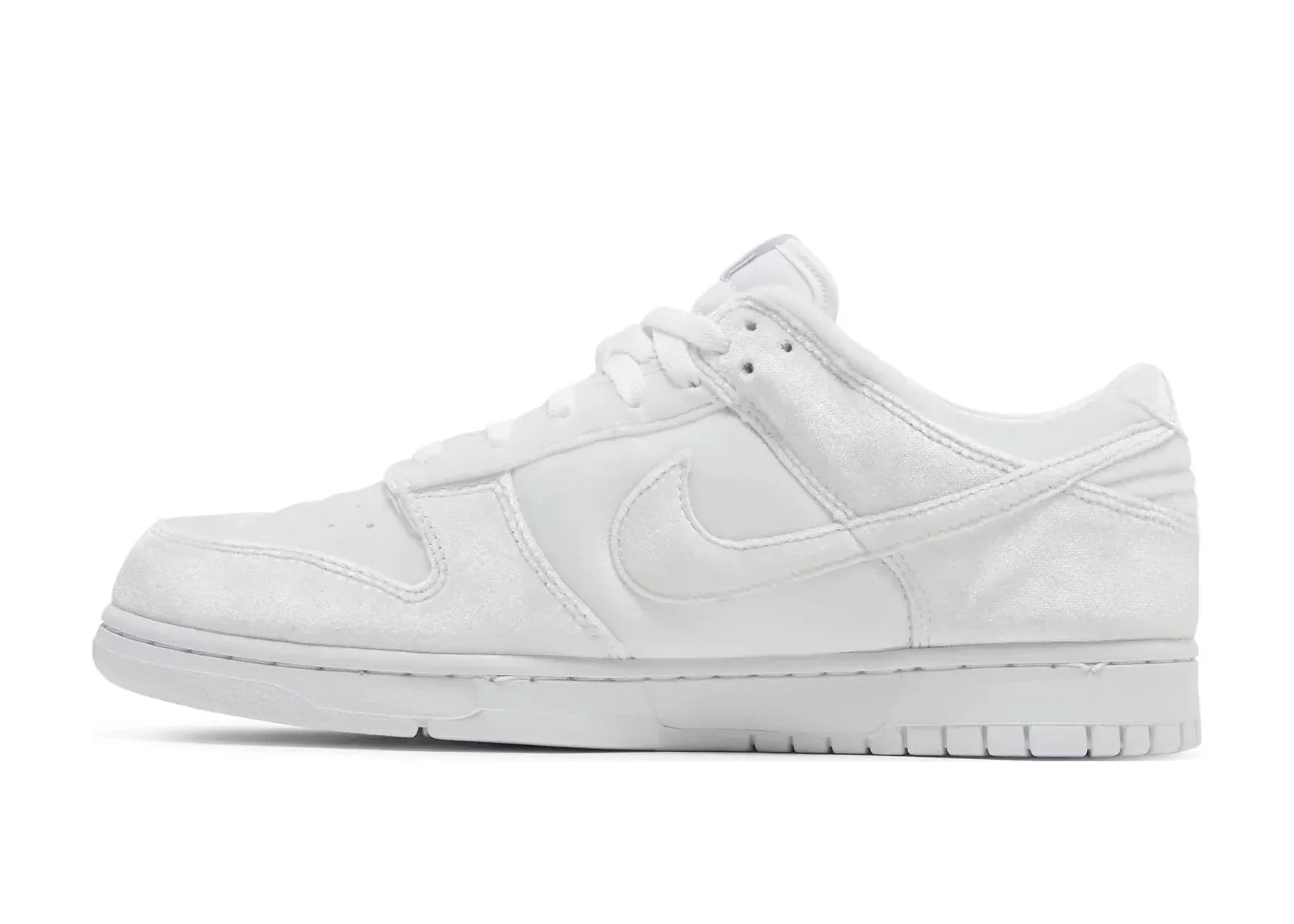 Nike Dunk Low Dover Street Market Triple White Velvet - Sneaker Türkiye