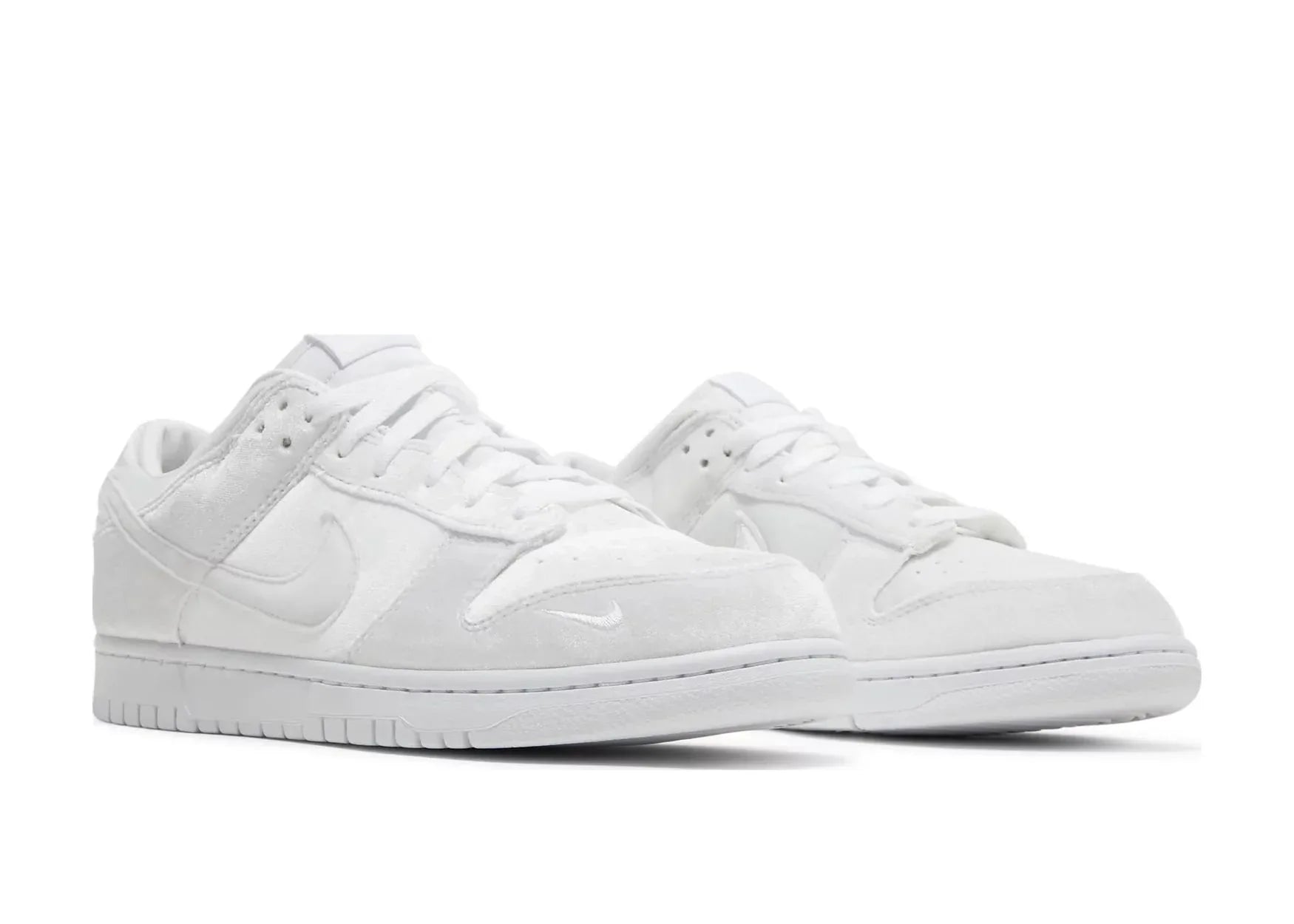 Nike Dunk Low Dover Street Market Triple White Velvet - Sneaker Türkiye