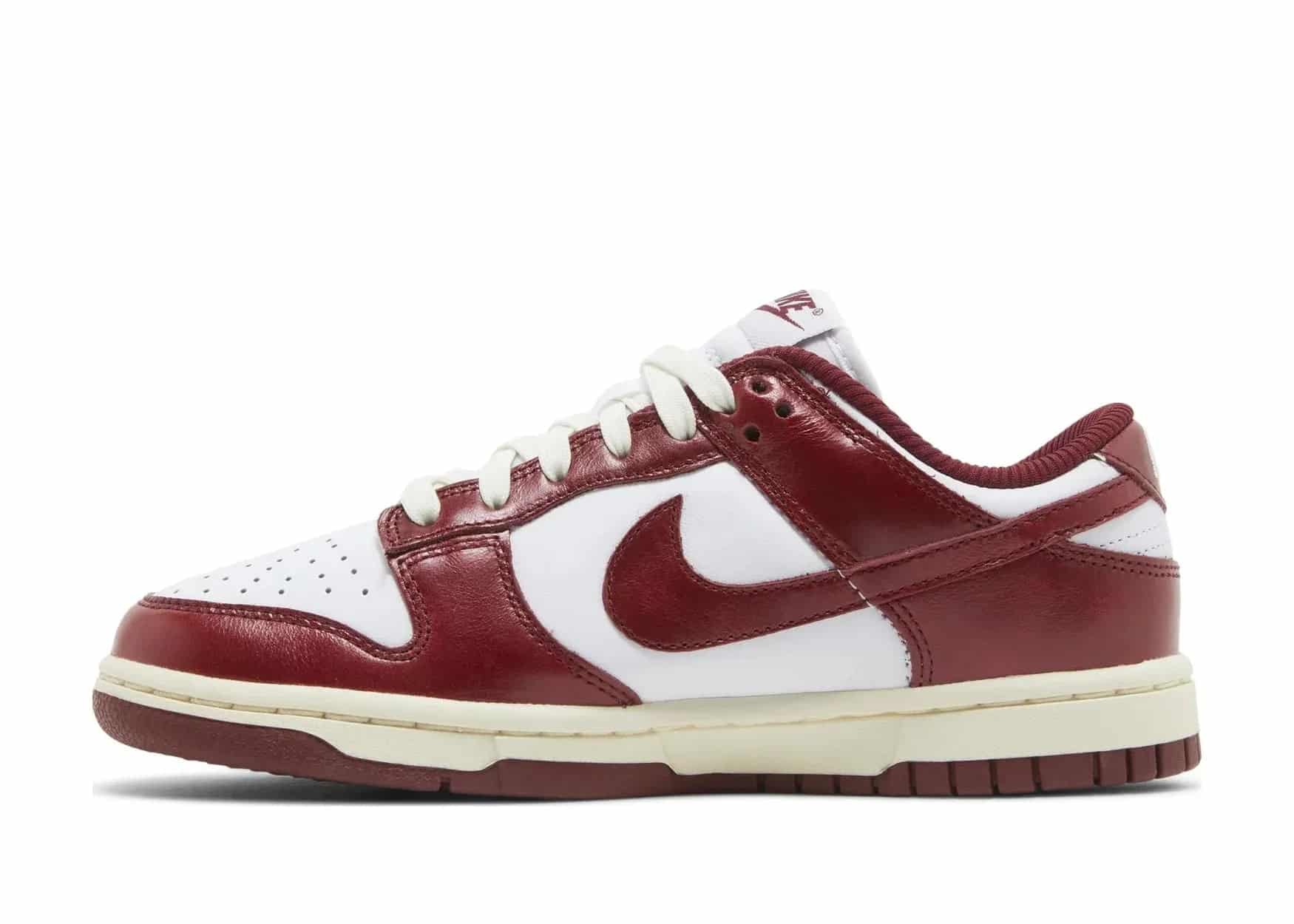 Nike Dunk Low PRM Vintage Team Red (W) - Sneaker Türkiye