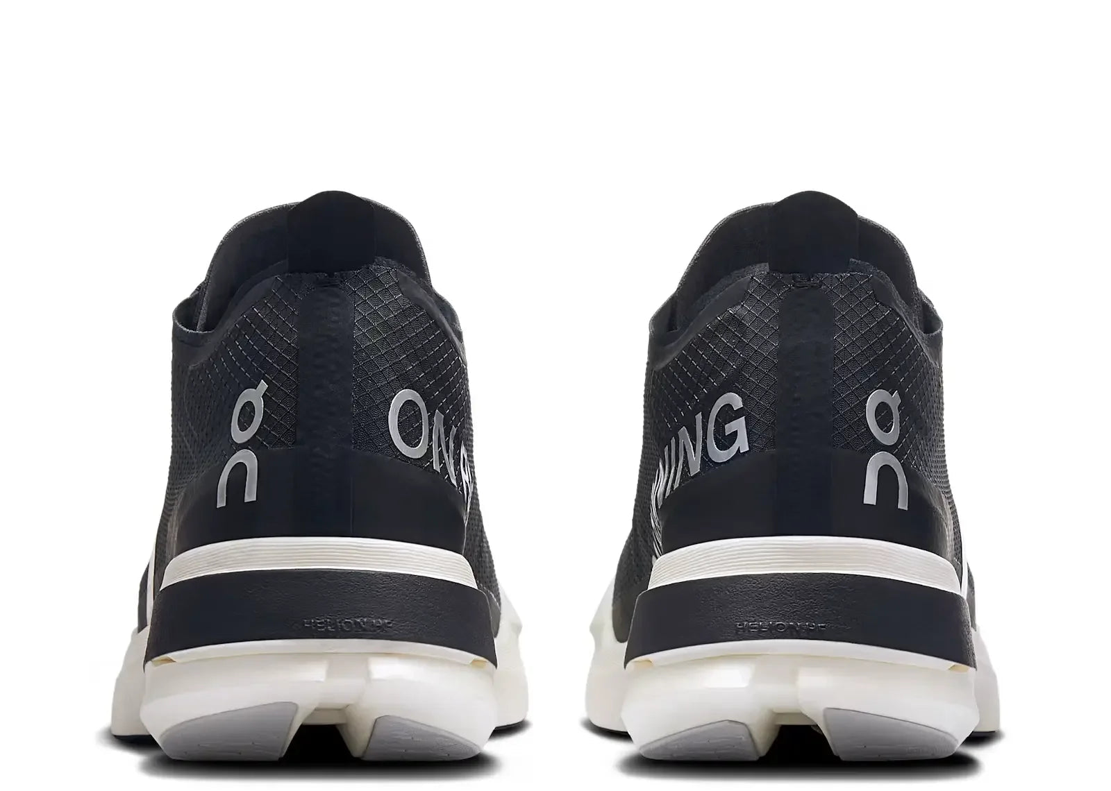On Cloudboom Strike Black White (W) - Sneaker Türkiye