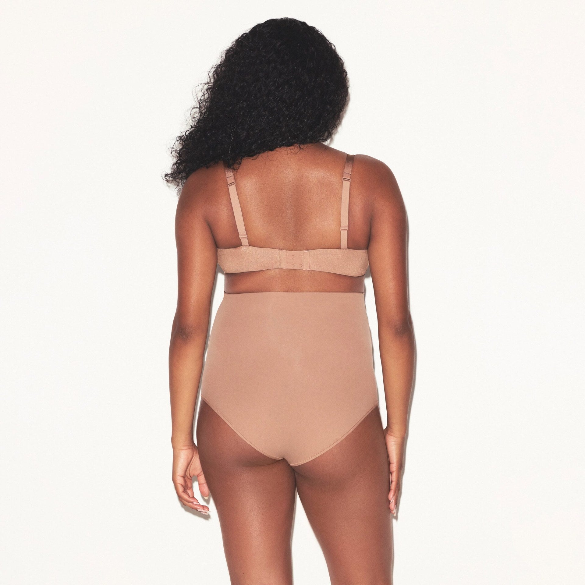 SKIMS WIRELESS FORM MATERNITY NURSING BRA | SIENNA - Sneaker Türkiye