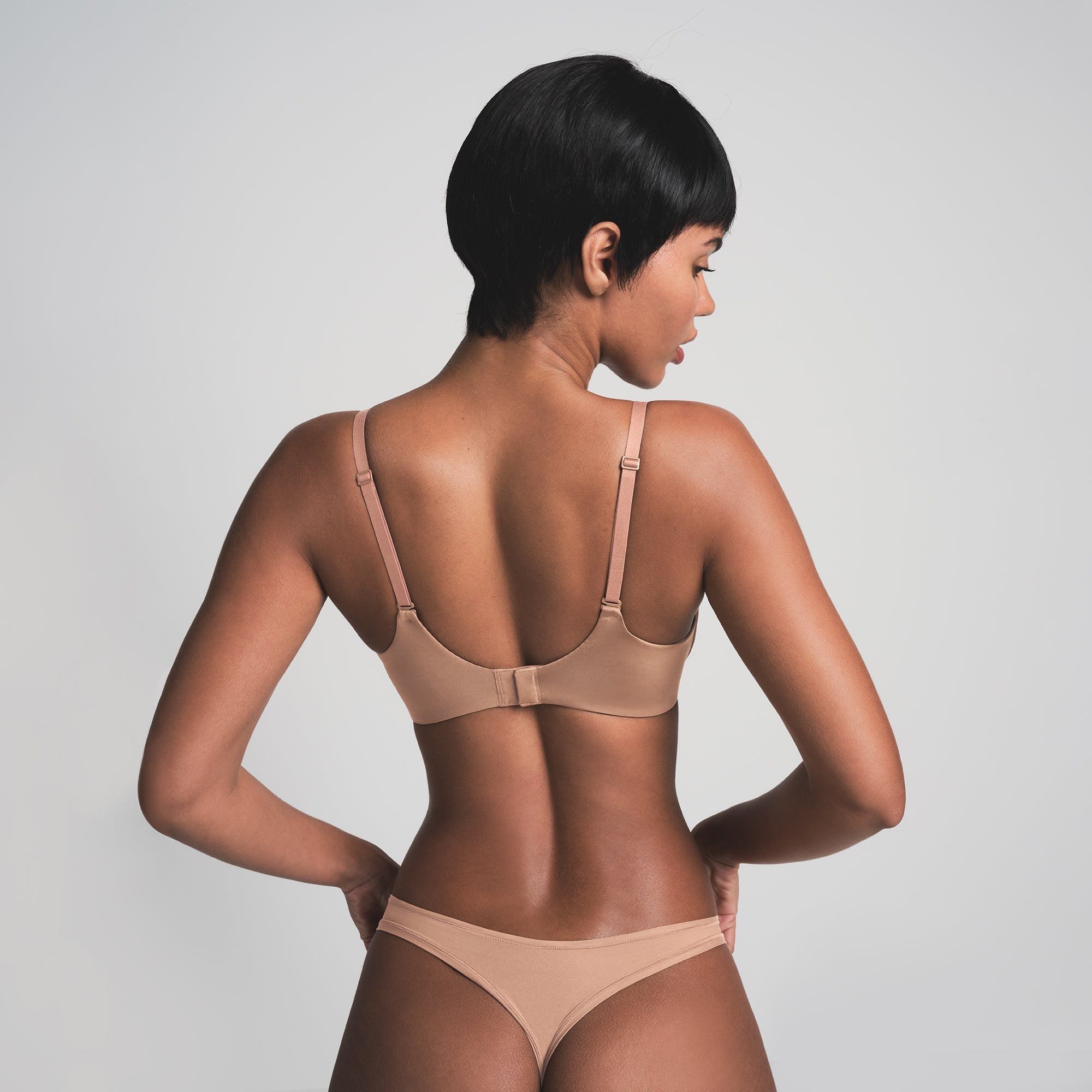 SKIMS WIRELESS FORM SUPER PUSH-UP BRA | SIENNA - Sneaker Türkiye