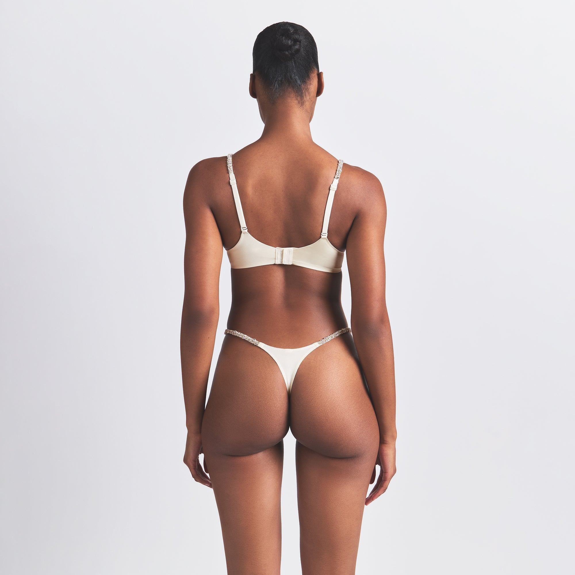 SKIMS ULTIMATE RHINESTONE TEARDROP PUSH-UP BRA | ECRU - Sneaker Türkiye