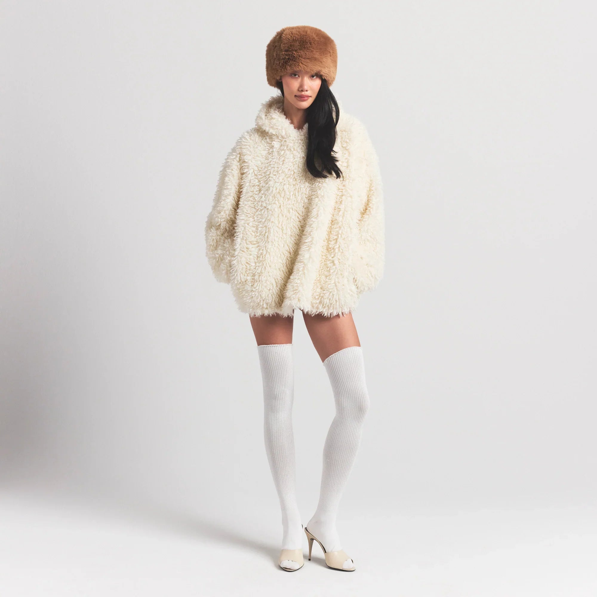 SKIMS FAUX FUR HOODIE | EGRET - Sneaker Türkiye