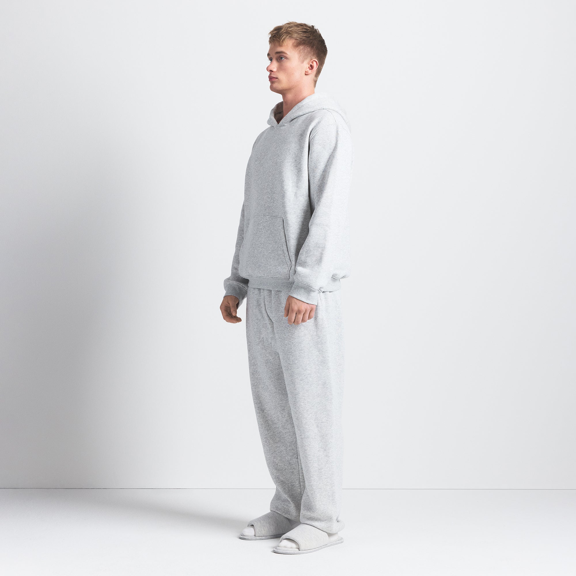 SKIMS FLEECE LOUNGE MENS RELAXED HOODIE | LIGHT HEATHER GREY - Sneaker Türkiye