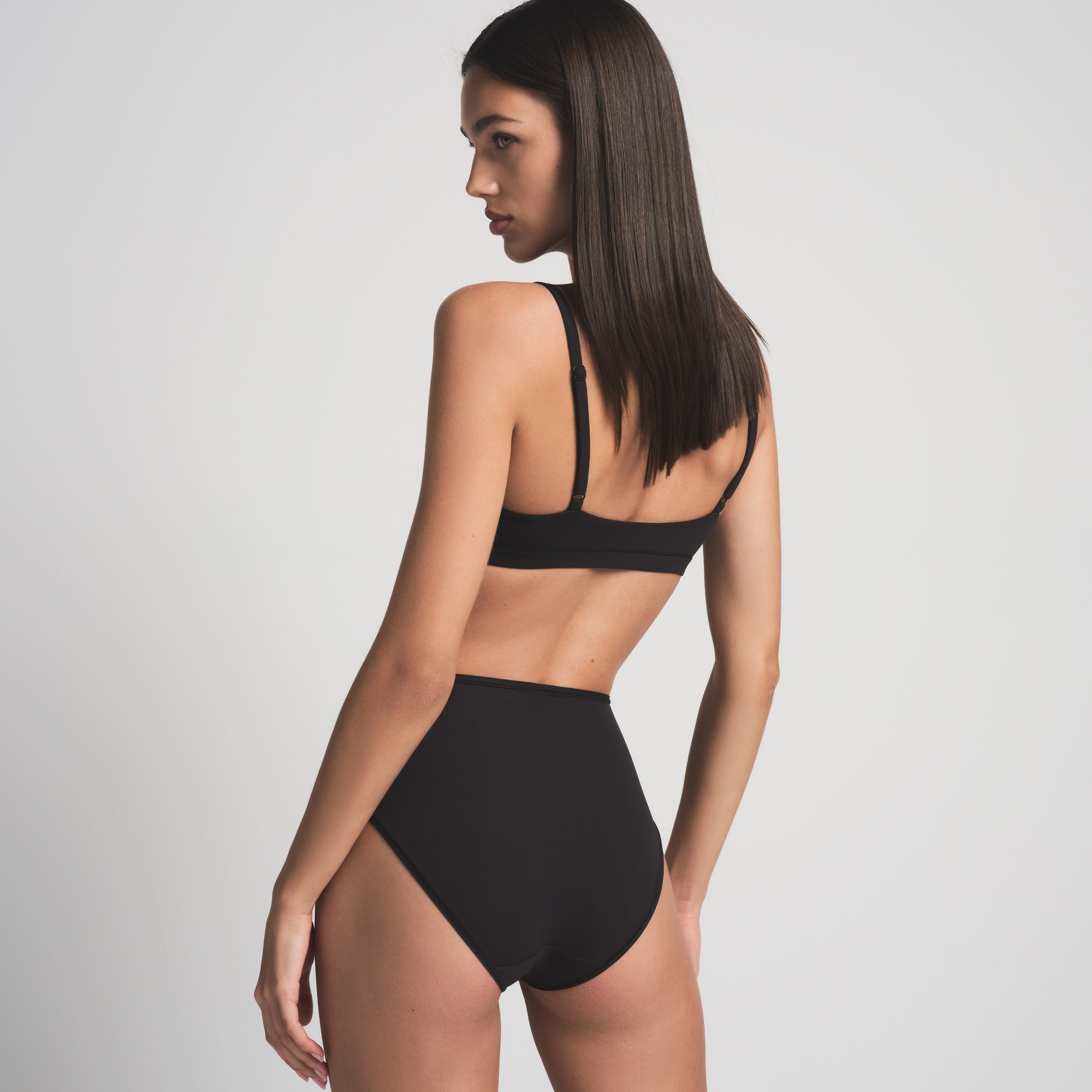SKIMS FITS EVERYBODY FULL BRIEF | ONYX - Sneaker Türkiye
