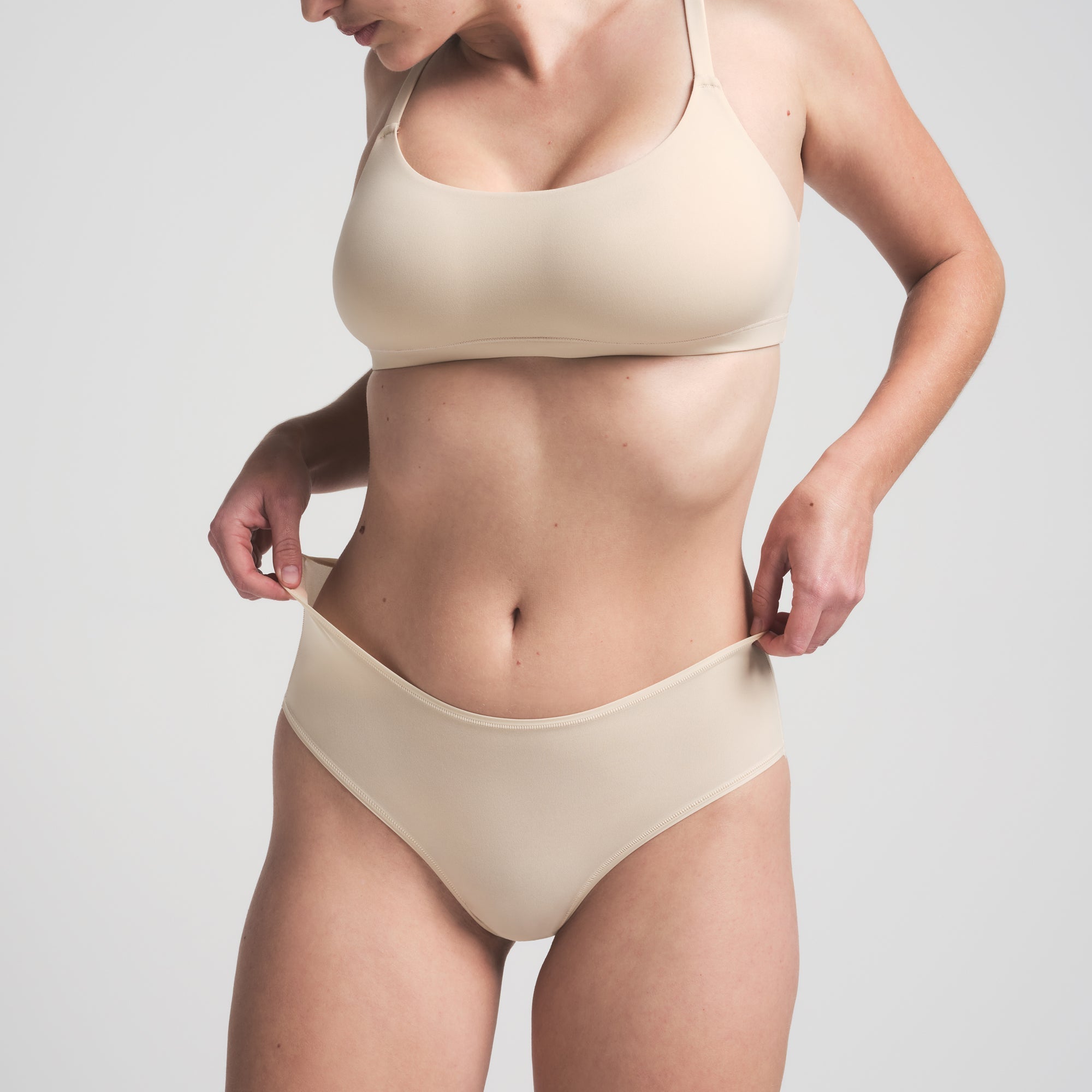 SKIMS FITS EVERYBODY BRIEF | SAND - Sneaker Türkiye