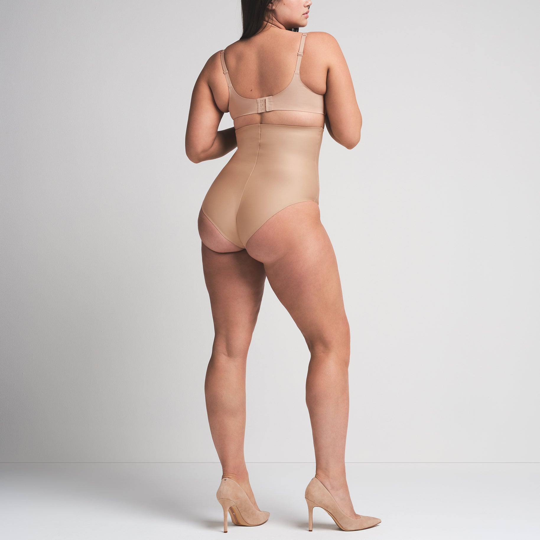 SKIMS BODY CORE SCULPT HIGH-WAISTED BRIEF | CLAY - Sneaker Türkiye