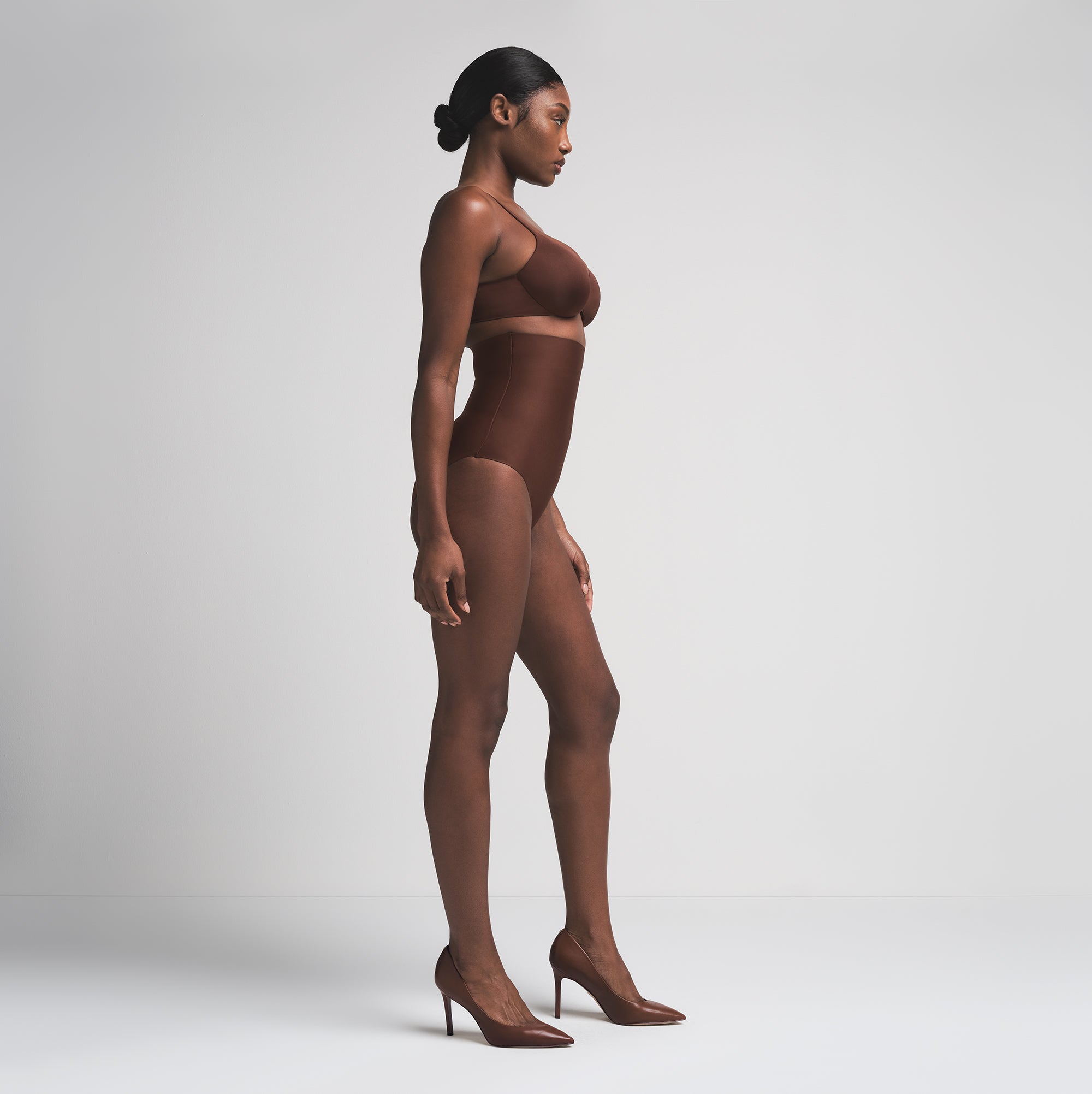 SKIMS BODY CORE SCULPT HIGH-WAISTED BRIEF | COCOA - Sneaker Türkiye