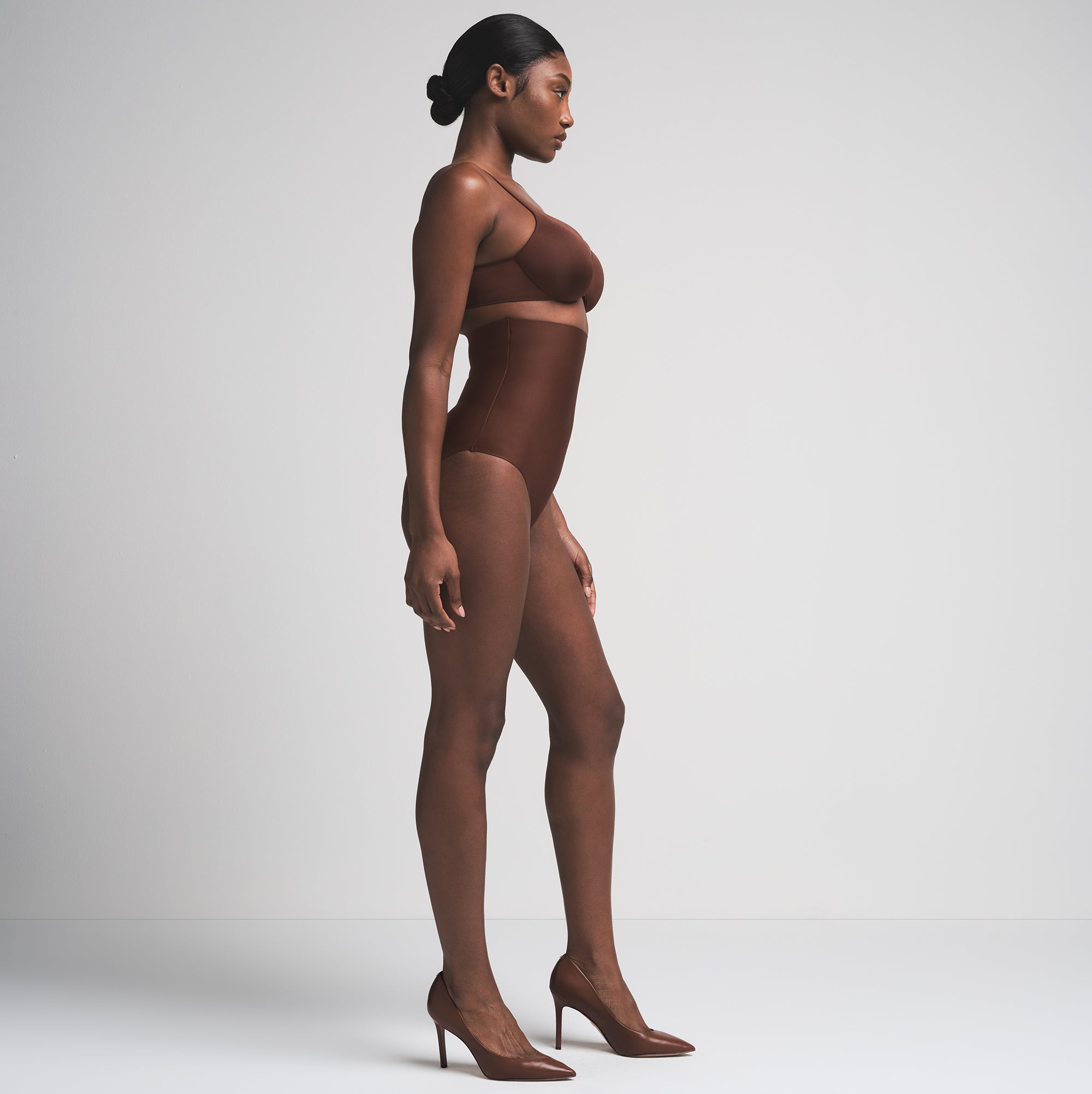 SKIMS BODY CORE SCULPT HIGH-WAISTED BRIEF | COCOA - Sneaker Türkiye