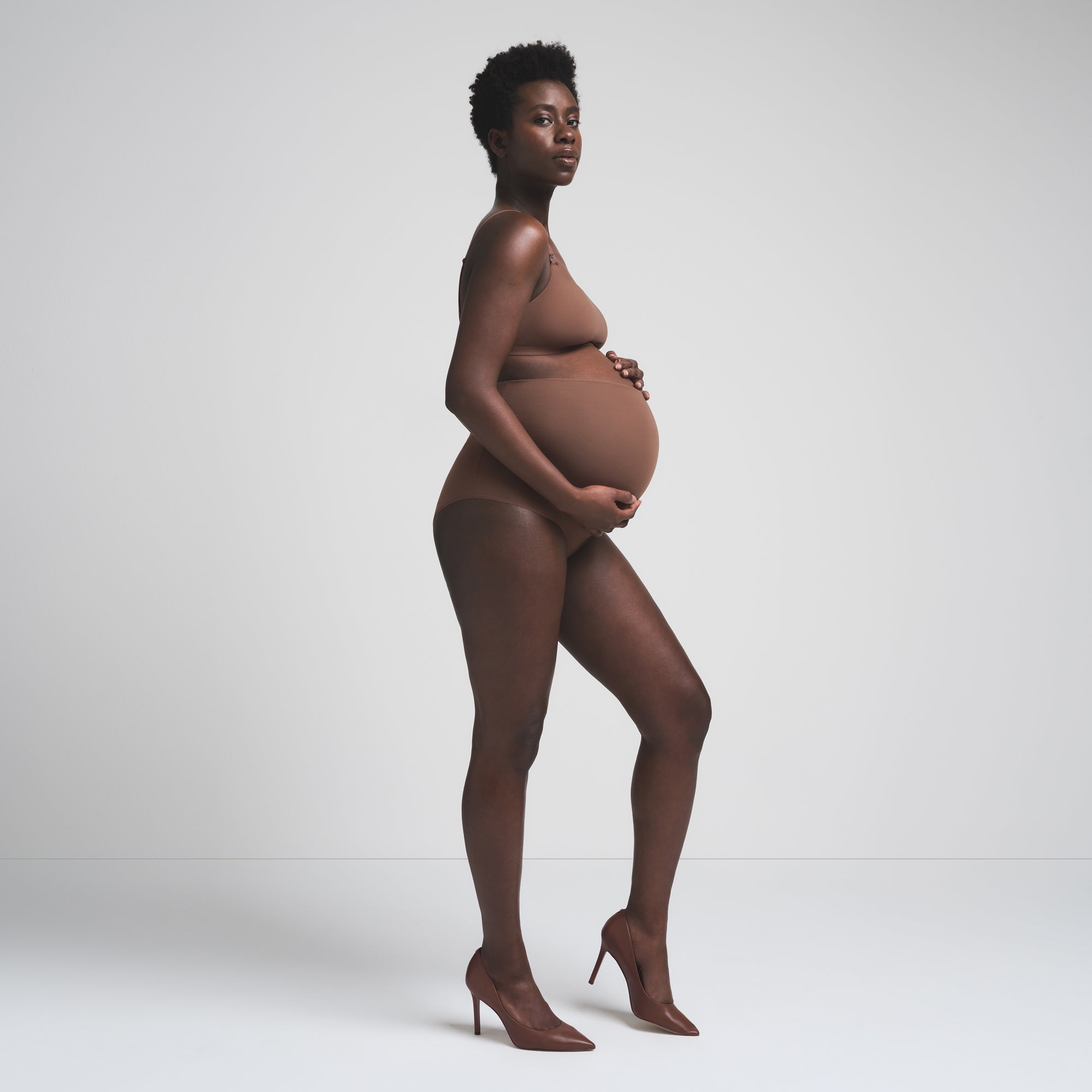 SKIMS FITS EVERYBODY MATERNITY HIGH-WAISTED BRIEF | JASPER - Sneaker Türkiye