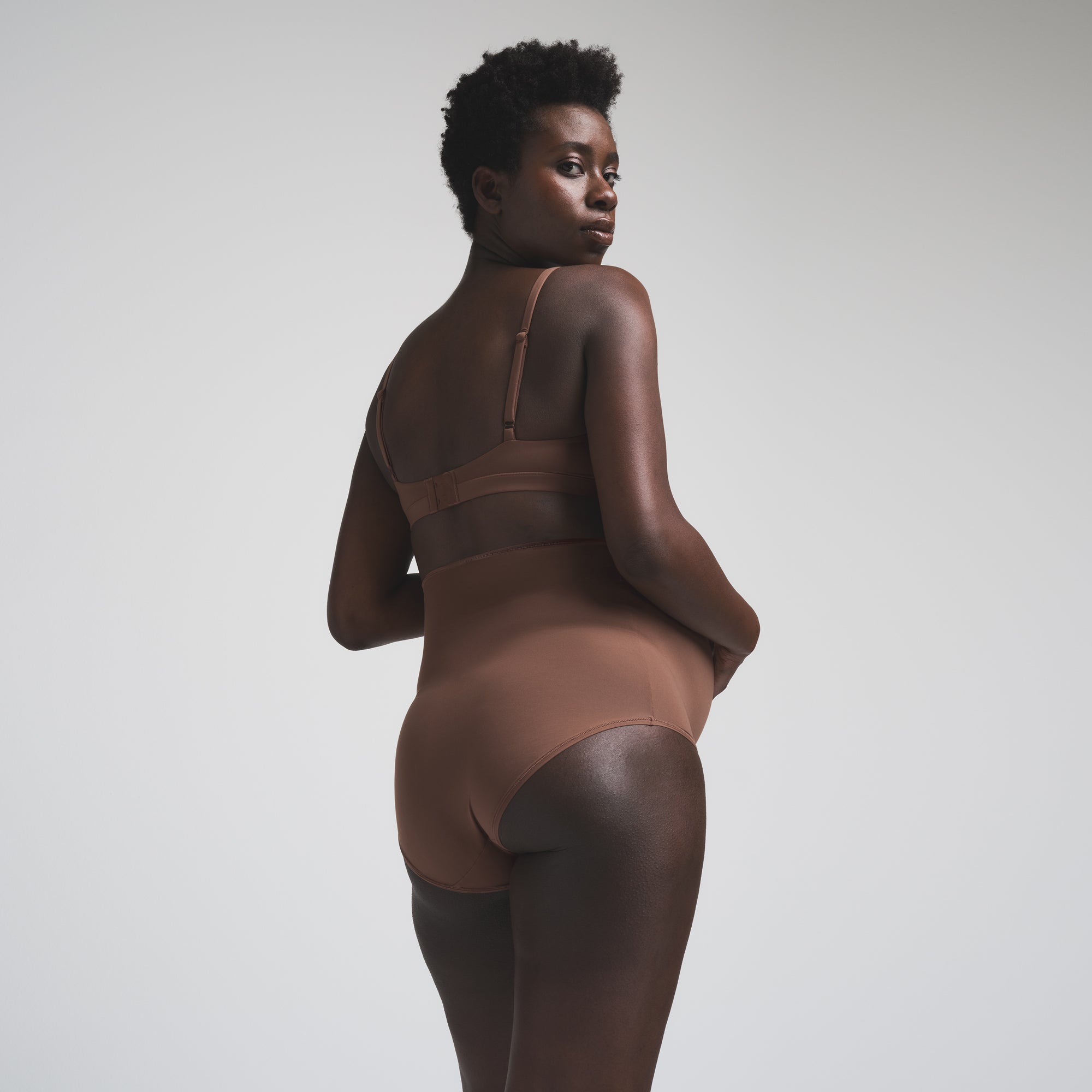 SKIMS FITS EVERYBODY MATERNITY HIGH-WAISTED BRIEF | JASPER - Sneaker Türkiye