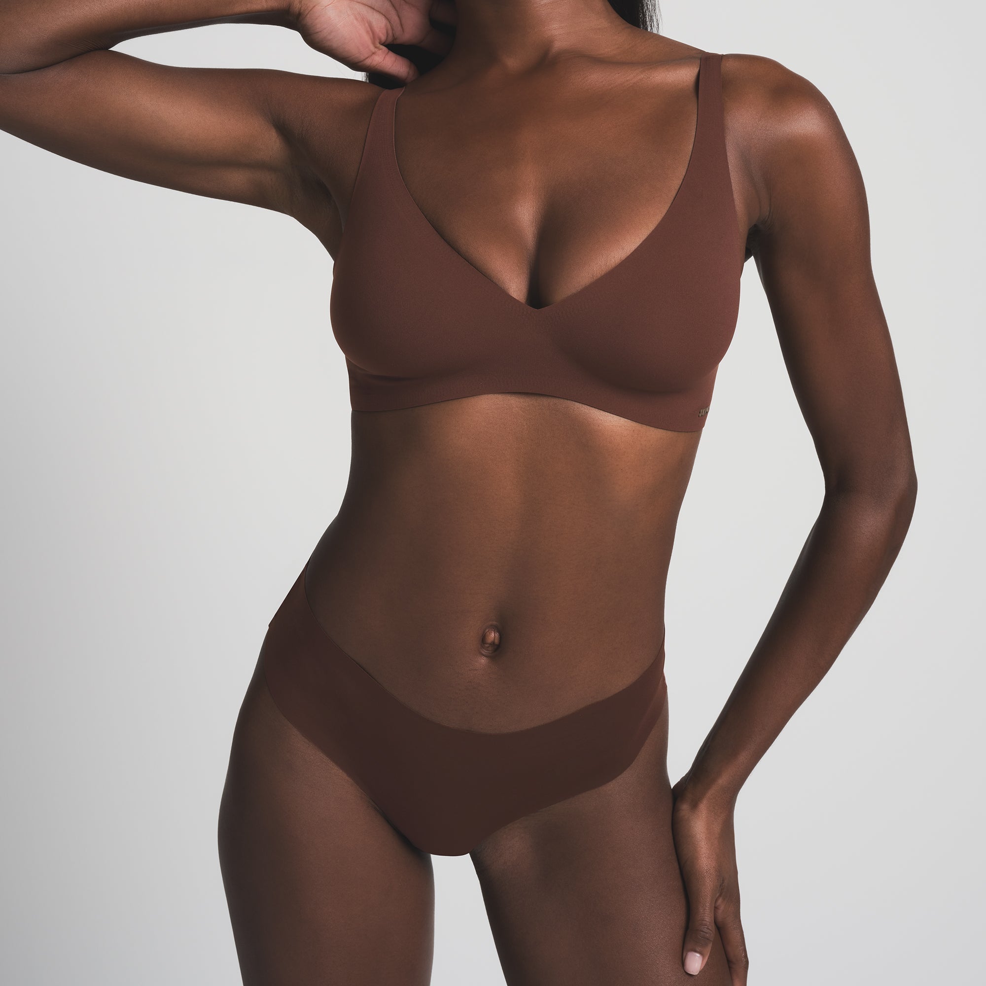SKIMS NAKED CHEEKY HIPSTER | COCOA - Sneaker Türkiye