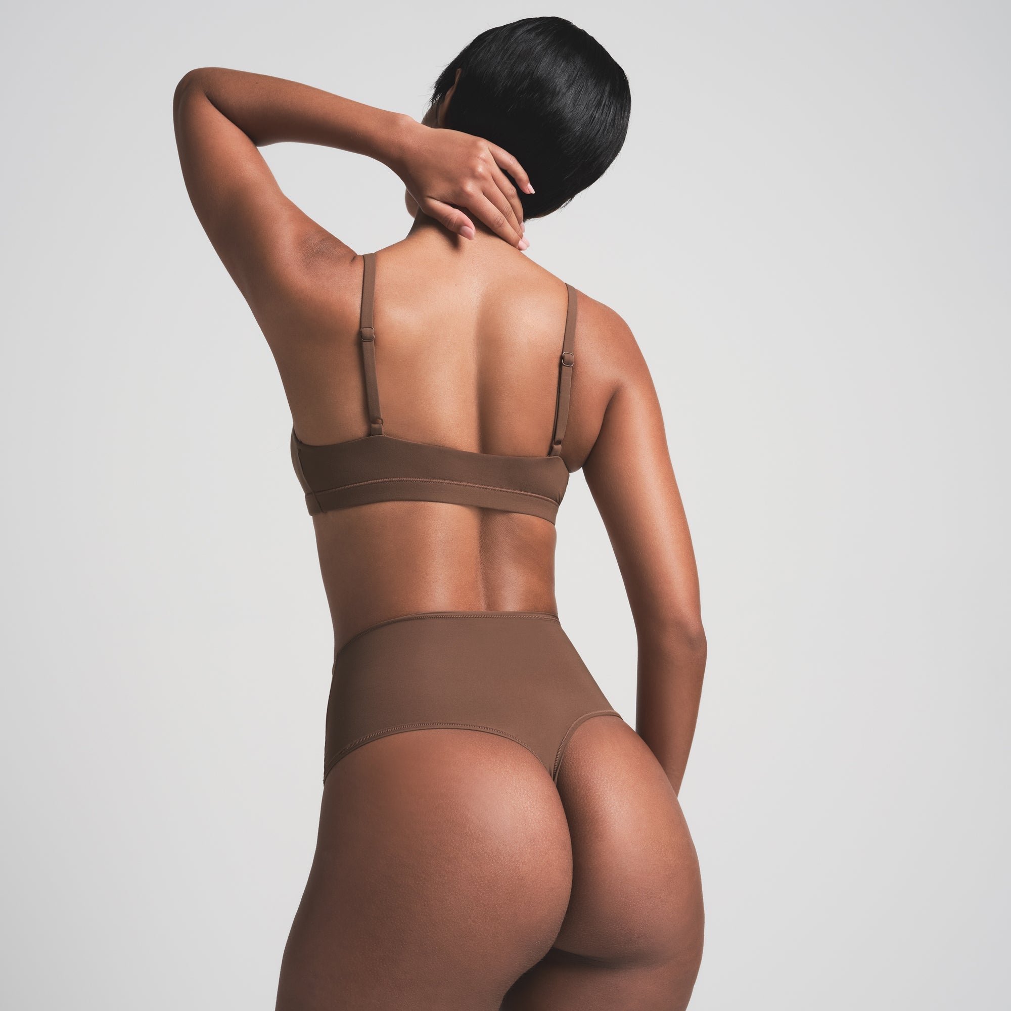 SKIMS FITS EVERYBODY HIGH-WAISTED THONG | JASPER - Sneaker Türkiye