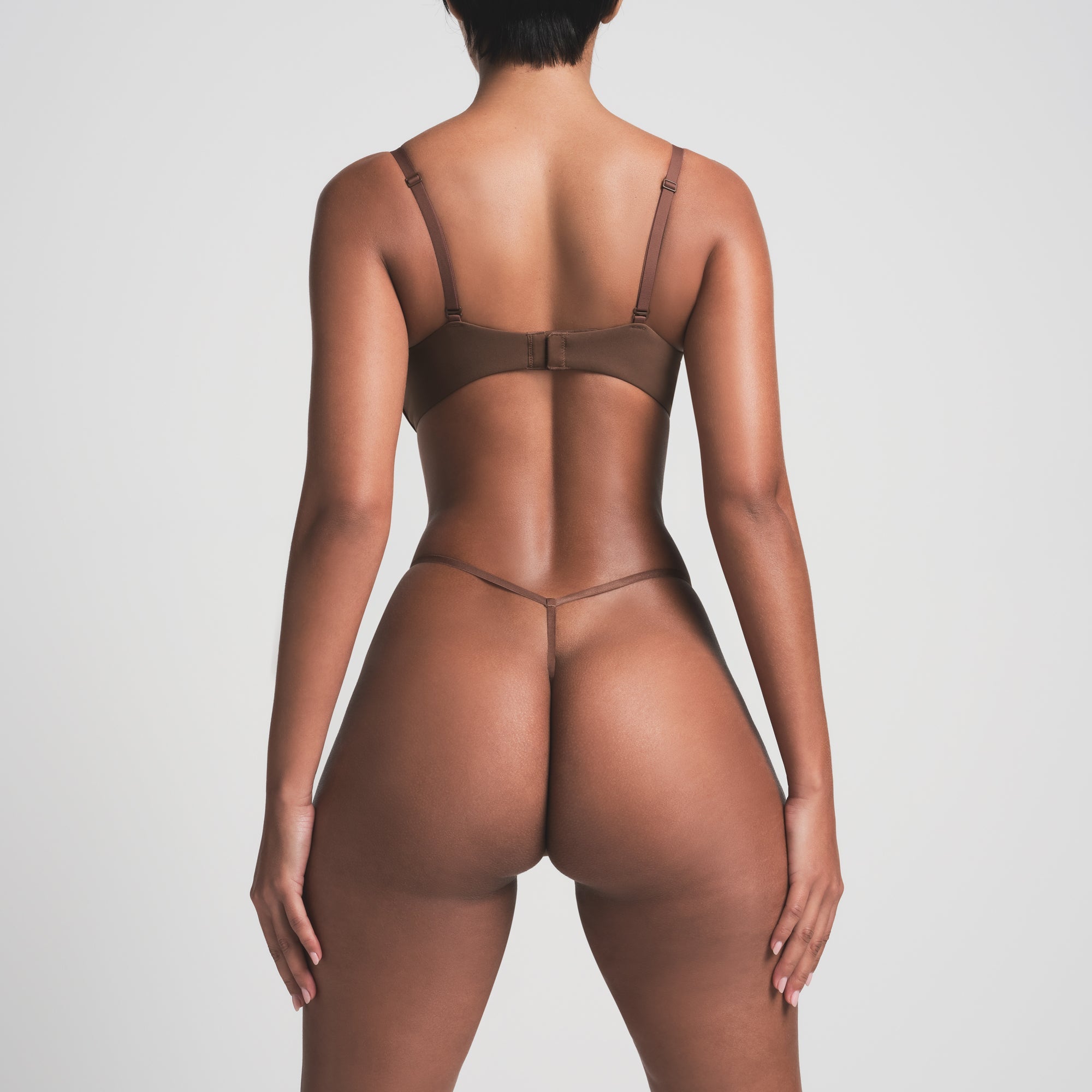 SKIMS FITS EVERYBODY T-STRING THONG | JASPER - Sneaker Türkiye