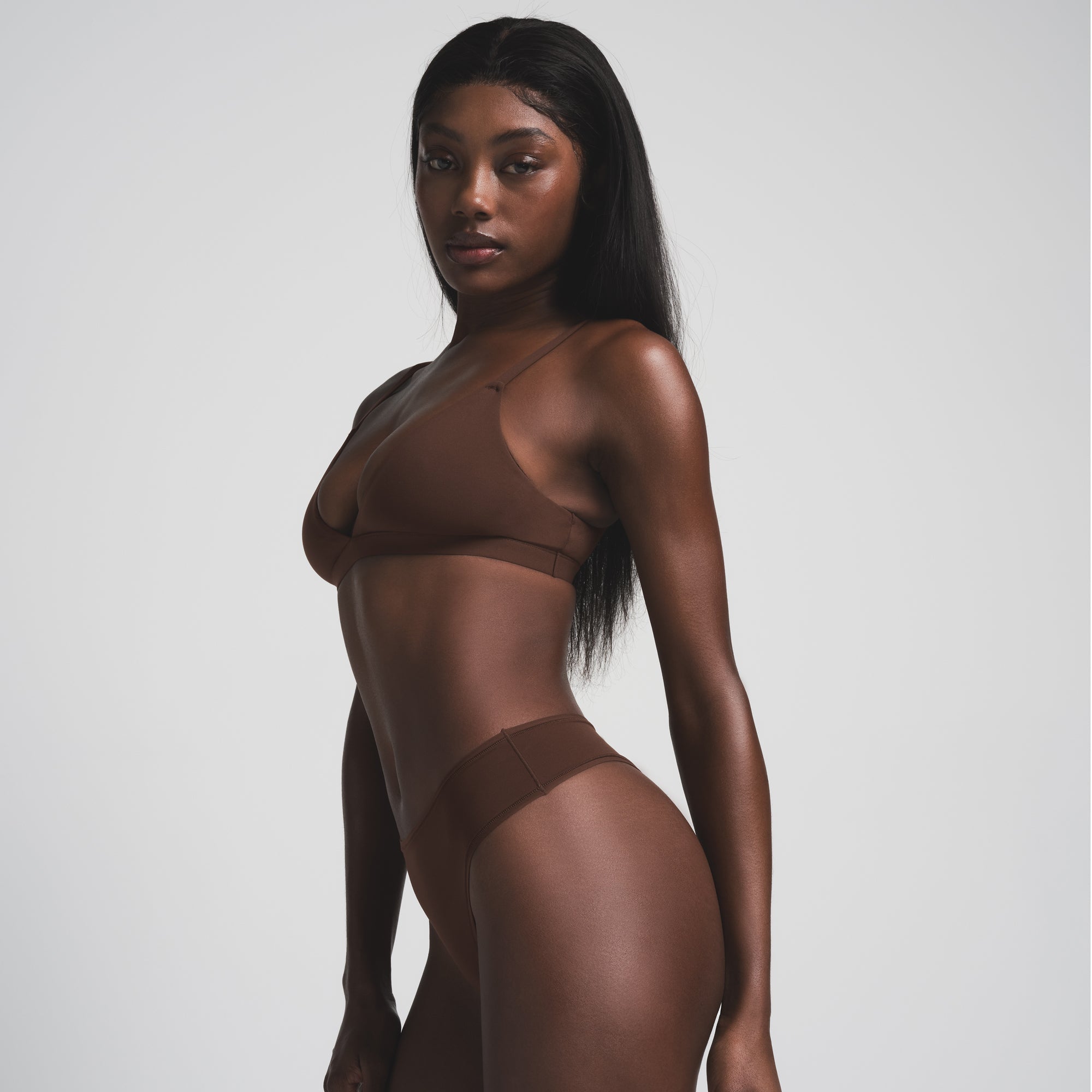 SKIMS FITS EVERYBODY THONG | COCOA - Sneaker Türkiye
