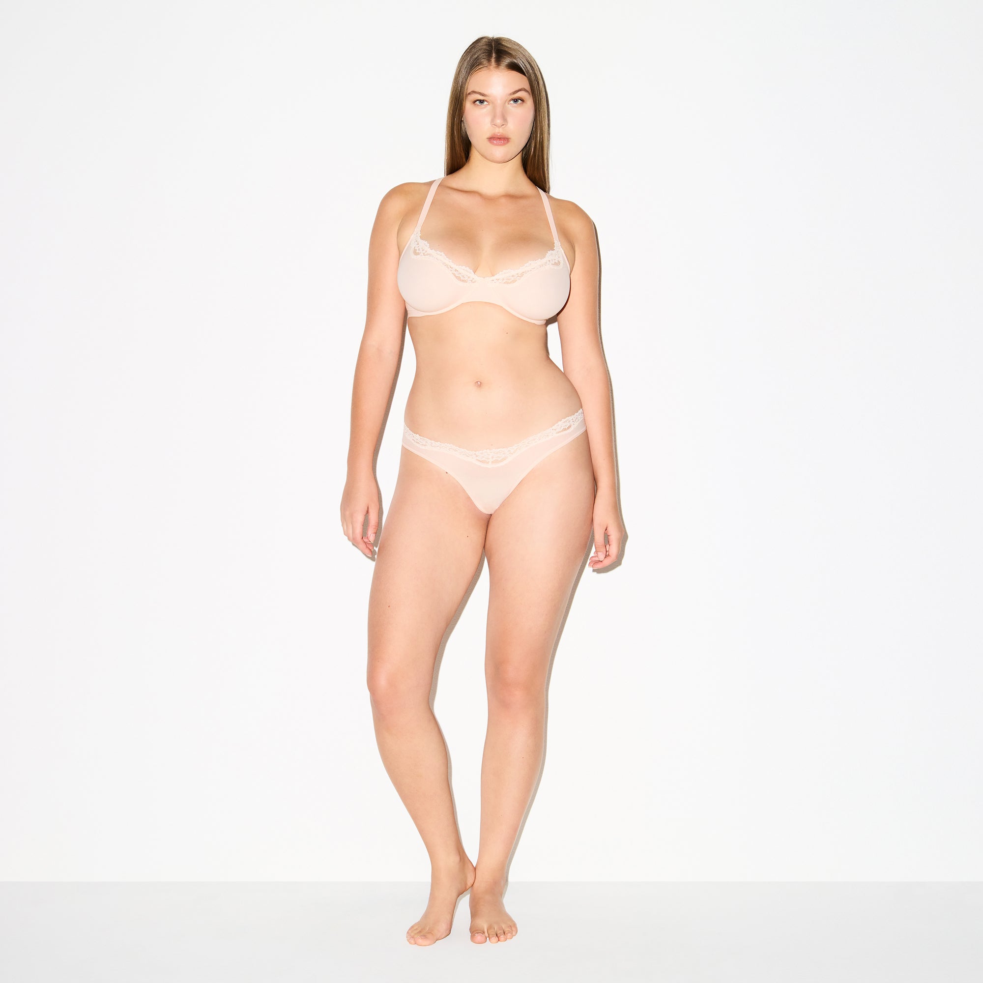 SKIMS FITS EVERYBODY LACE DIPPED THONG | PRIMROSE - Sneaker Türkiye