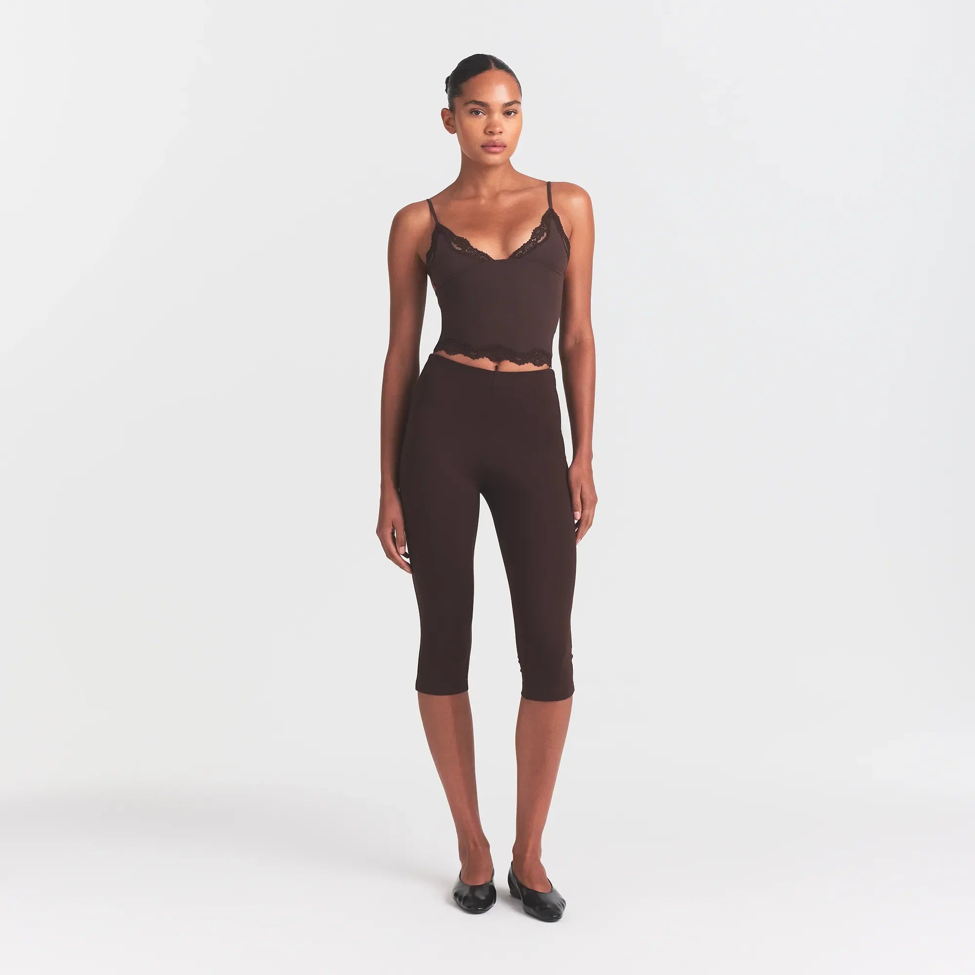 SKIMS THE ESSENTIAL COLLECTION HIGH-WAISTED CAPRI | ESPRESSO - Sneaker Türkiye