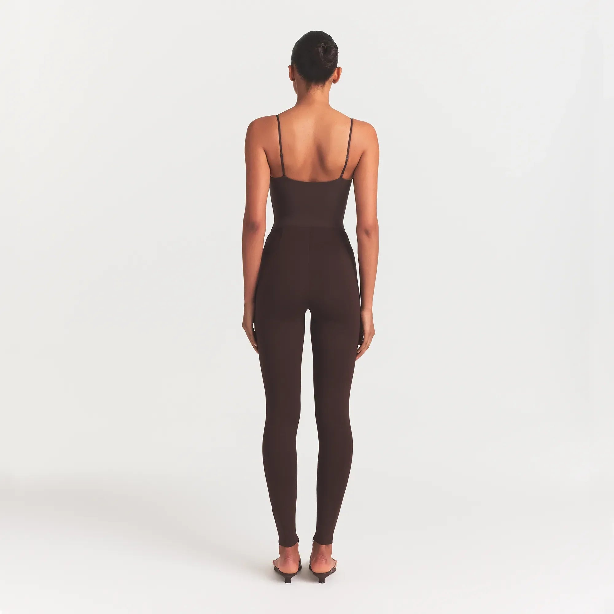 SKIMS THE ESSENTIAL COLLECTION HIGH-WAISTED LEGGING | ESPRESSO - Sneaker Türkiye