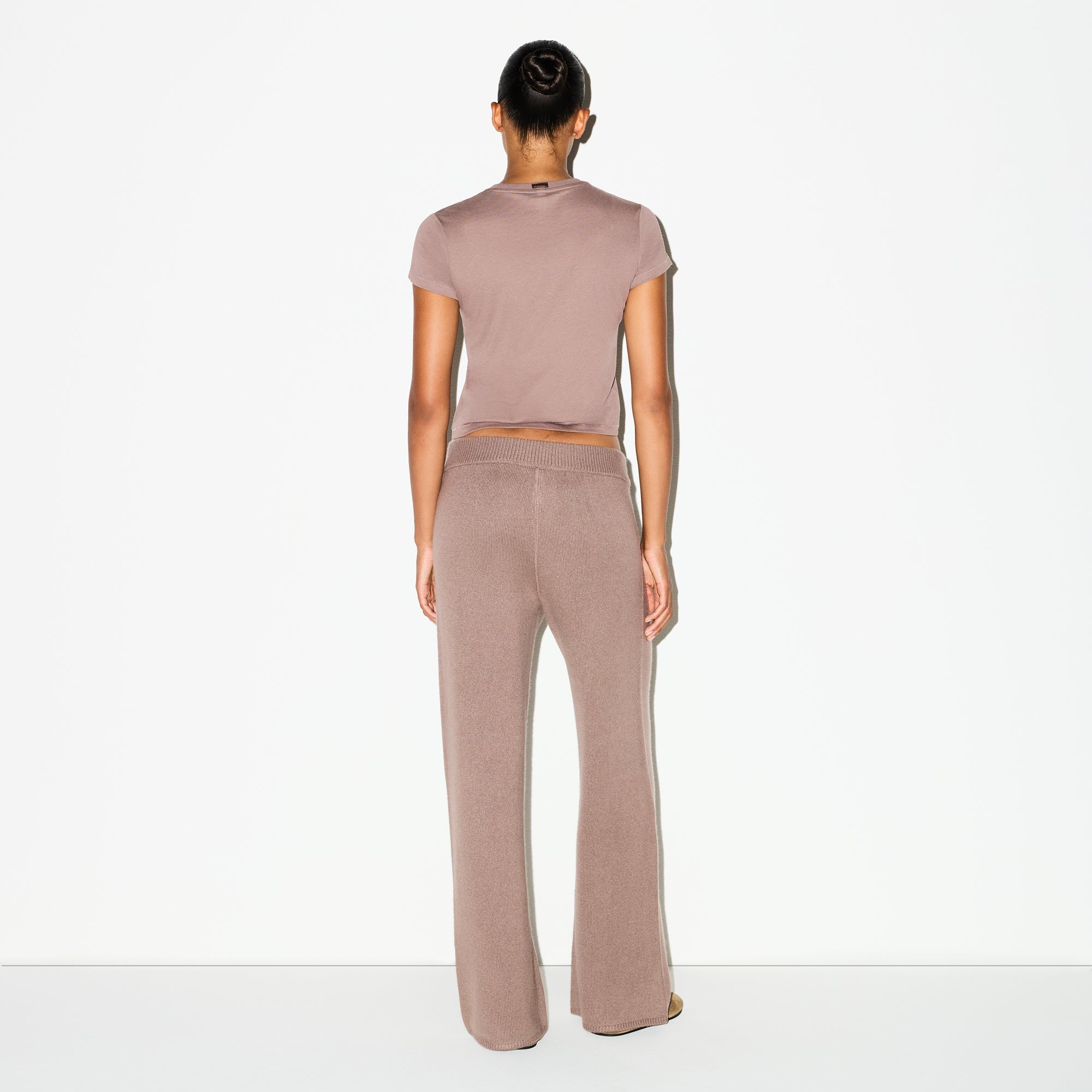 SKIMS CASHMERE WIDE LEG PANT | UMBER - Sneaker Türkiye
