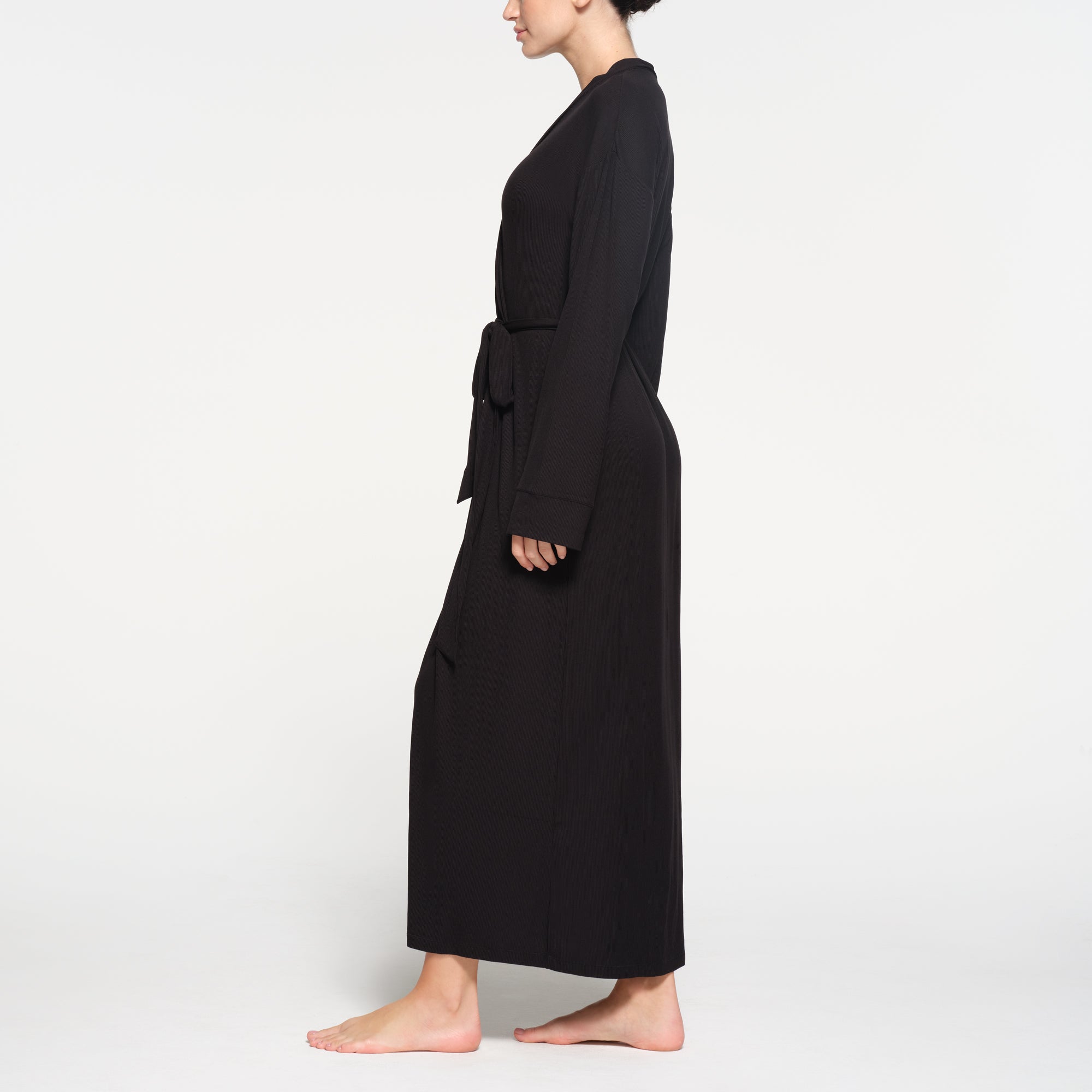 SKIMS SOFT LOUNGE LONG ROBE | ONYX - Sneaker Türkiye