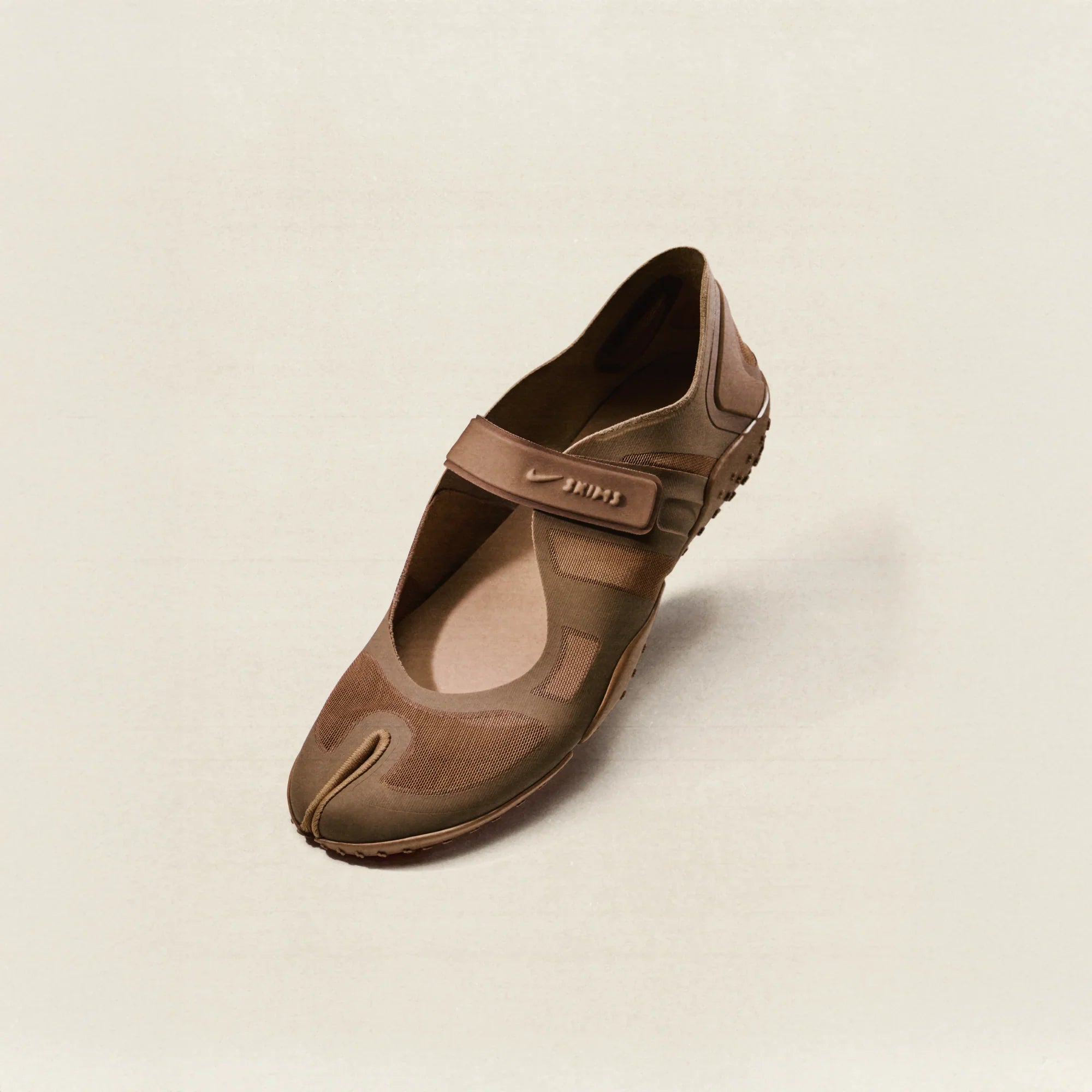 NikeSKIMS FOOTWEAR RIFT MESH | ARCHAEO BROWN - Sneaker Türkiye