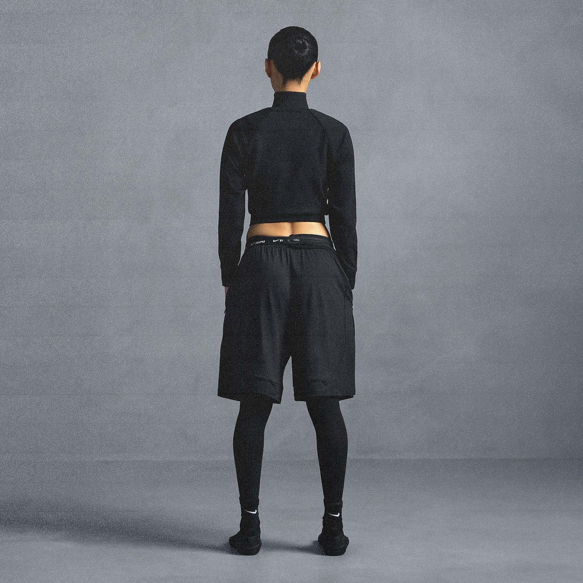 NikeSKIMS AIRY RELAXED SHORT | OBSIDIAN - Sneaker Türkiye