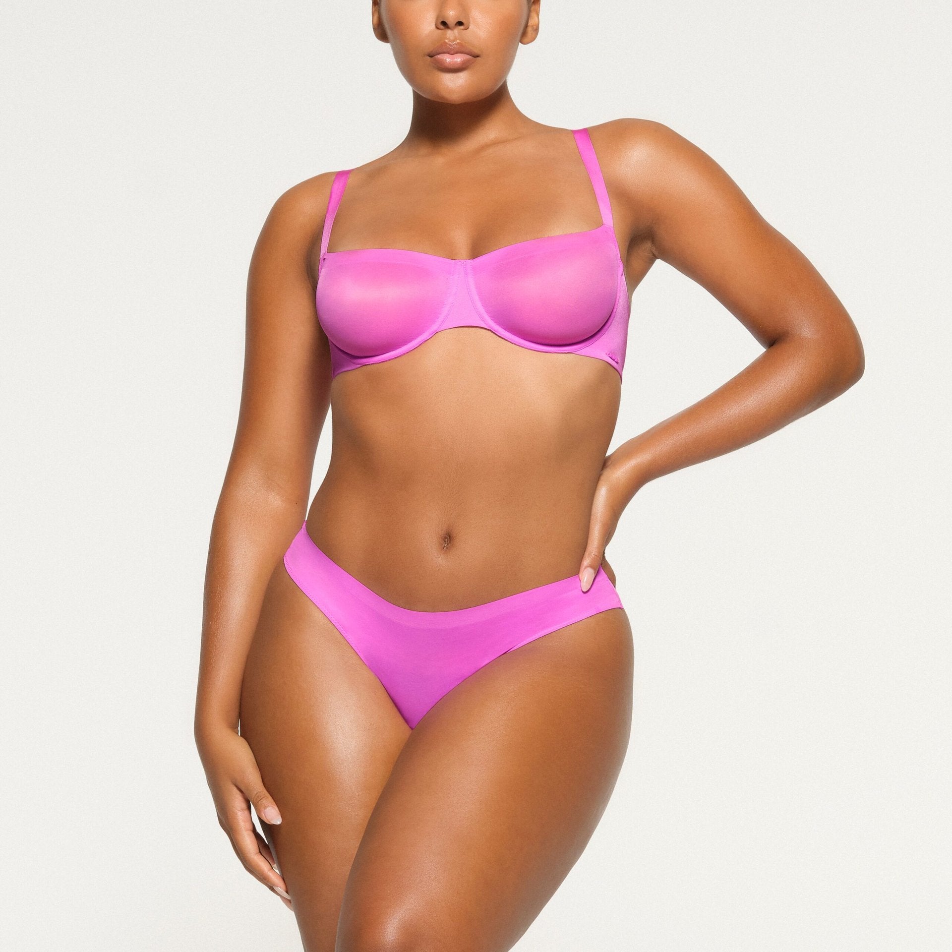 SKIMS NO SHOW UNLINED BALCONETTE BRA | PINK - Sneaker Türkiye