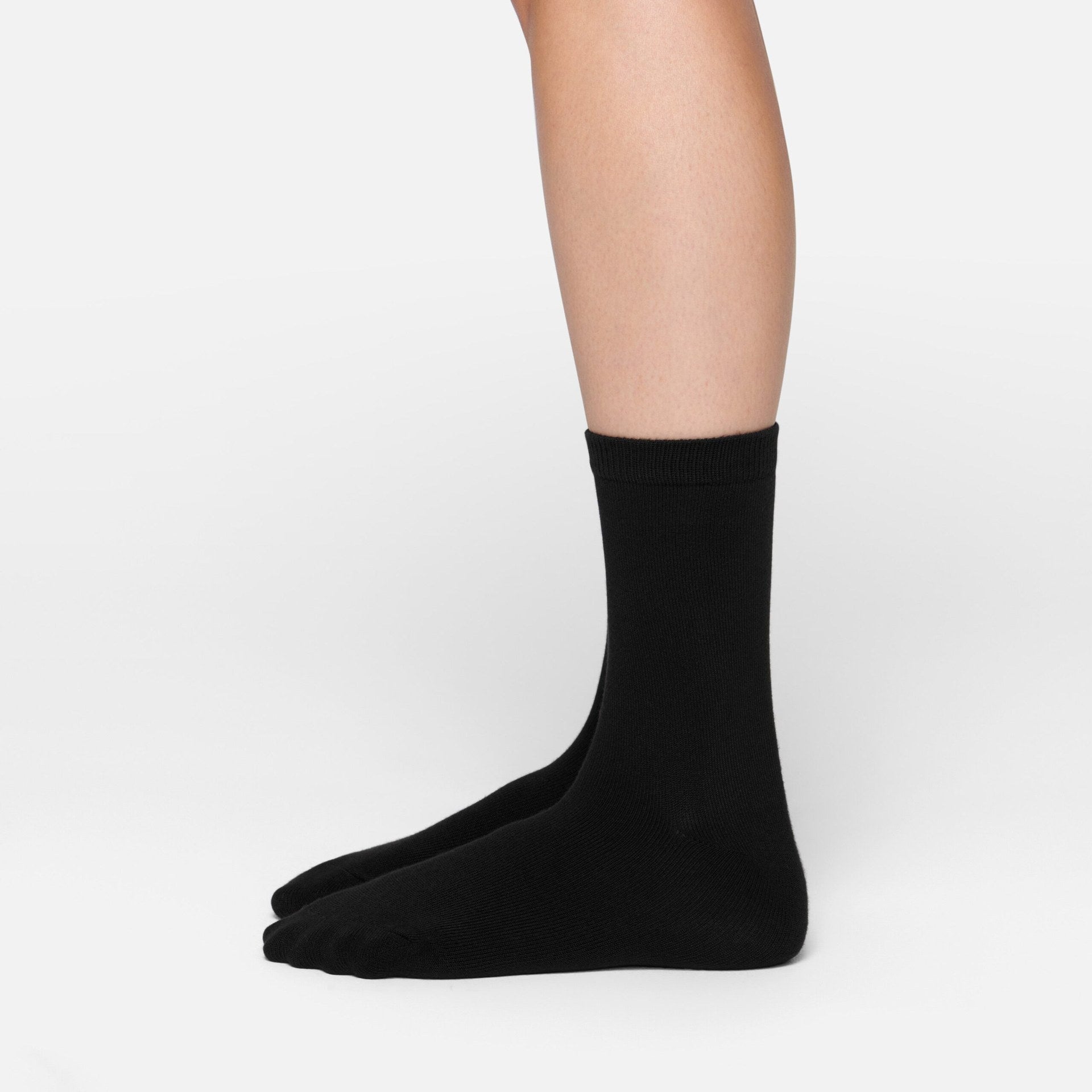 SKIMS EVERYDAY CREW SOCK | ONYX - Sneaker Türkiye