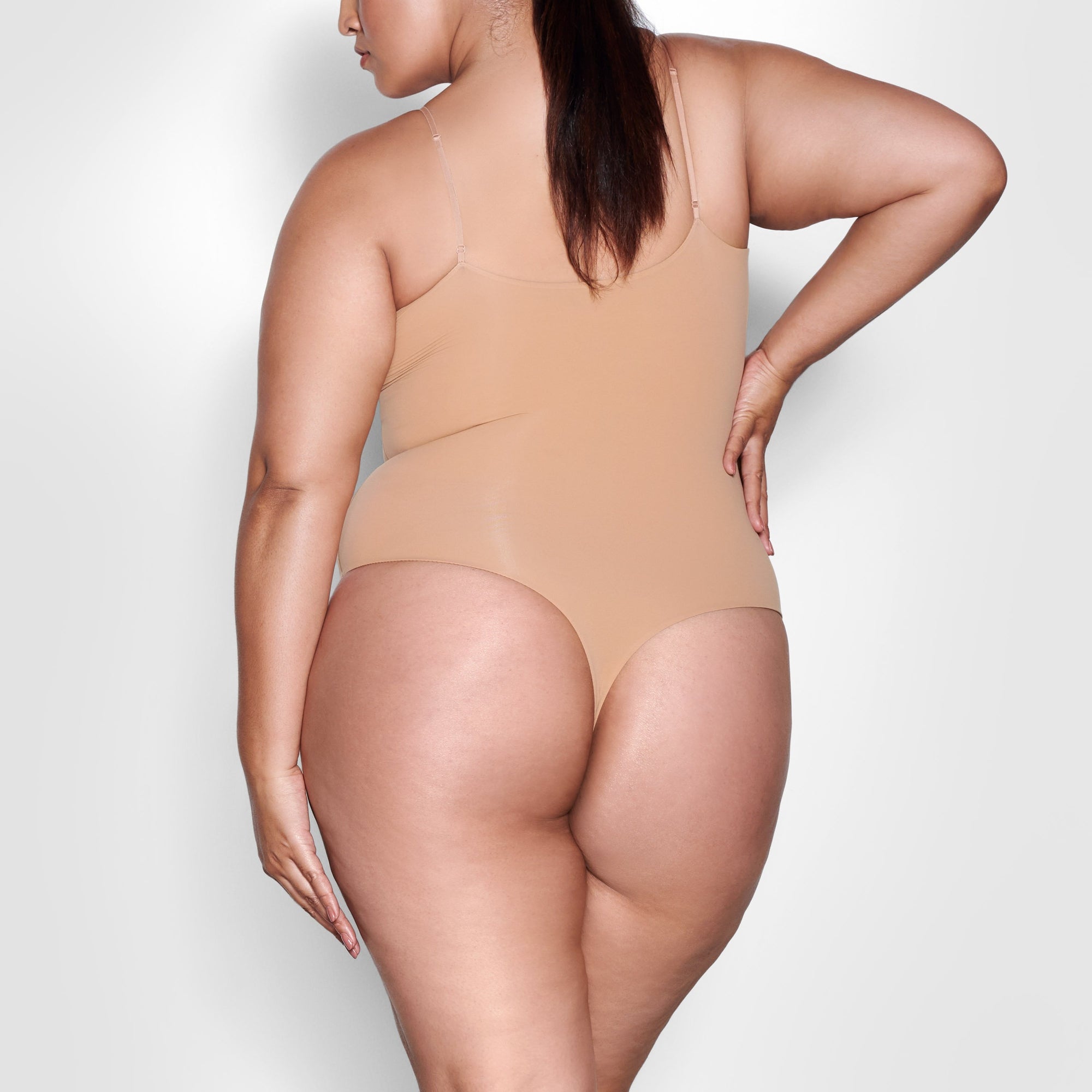 SKIMS FITS EVERYBODY CAMI BODYSUIT | OCHRE - Sneaker Türkiye