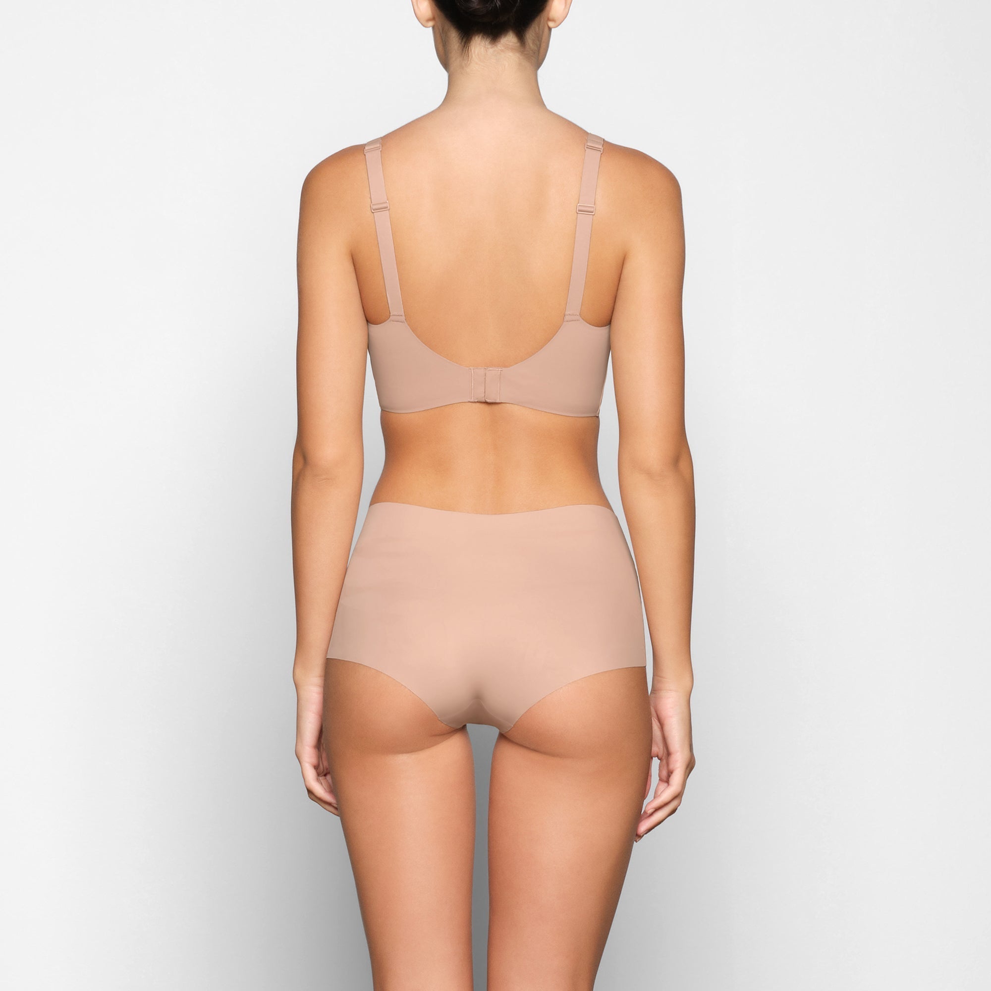 SKIMS NAKED SCOOP BRALETTE | CLAY - Sneaker Türkiye