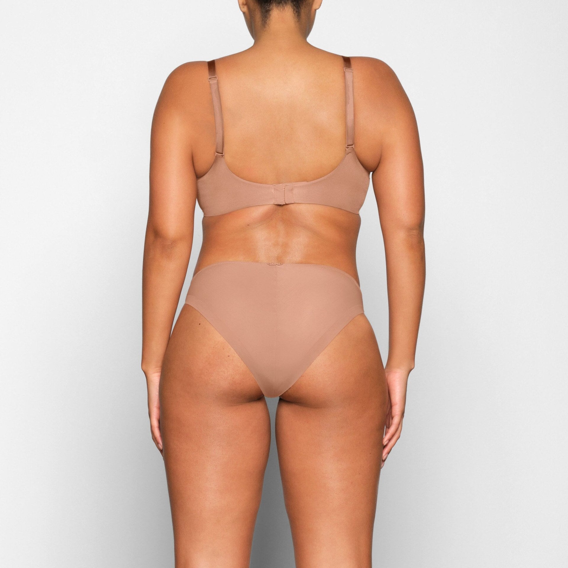 SKIMS WEIGHTLESS SCOOP BRA | SIENNA - Sneaker Türkiye