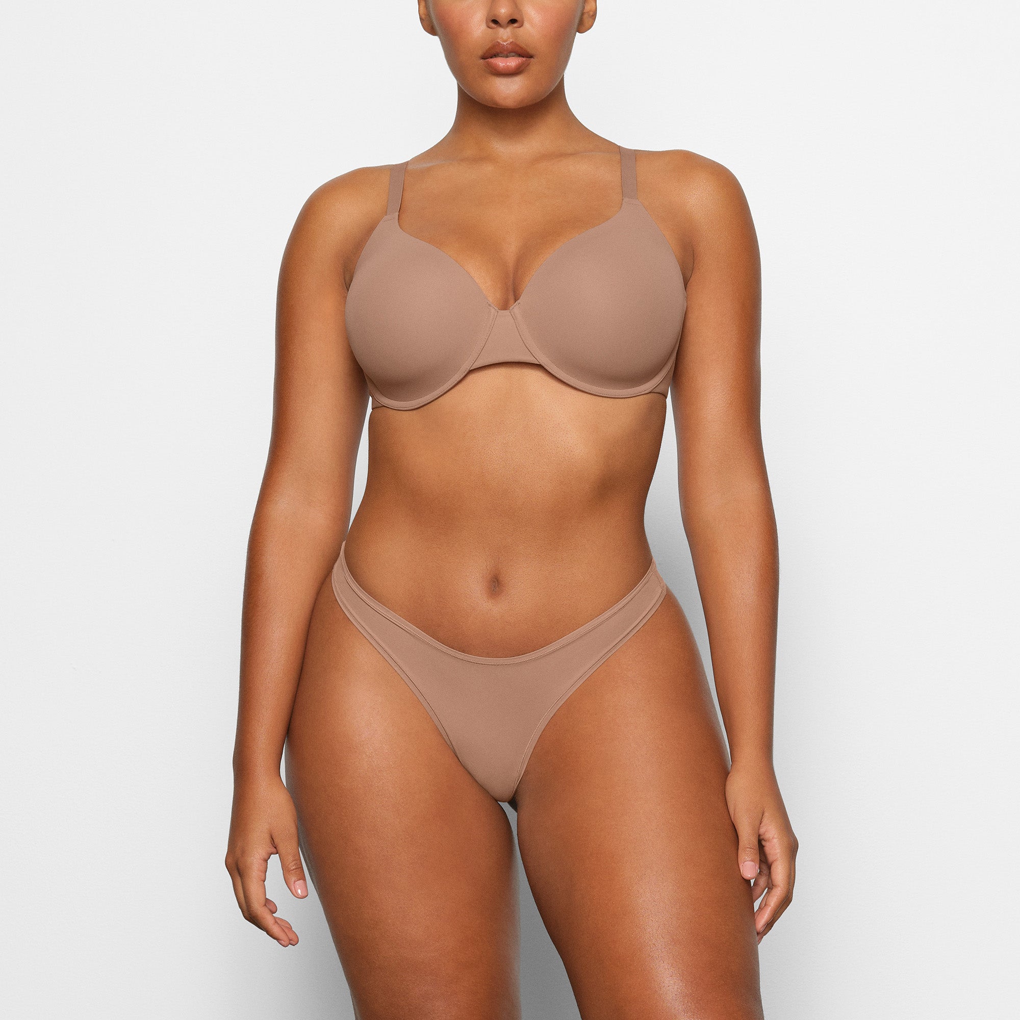 SKIMS FITS EVERYBODY T-SHIRT BRA | SIENNA - Sneaker Türkiye