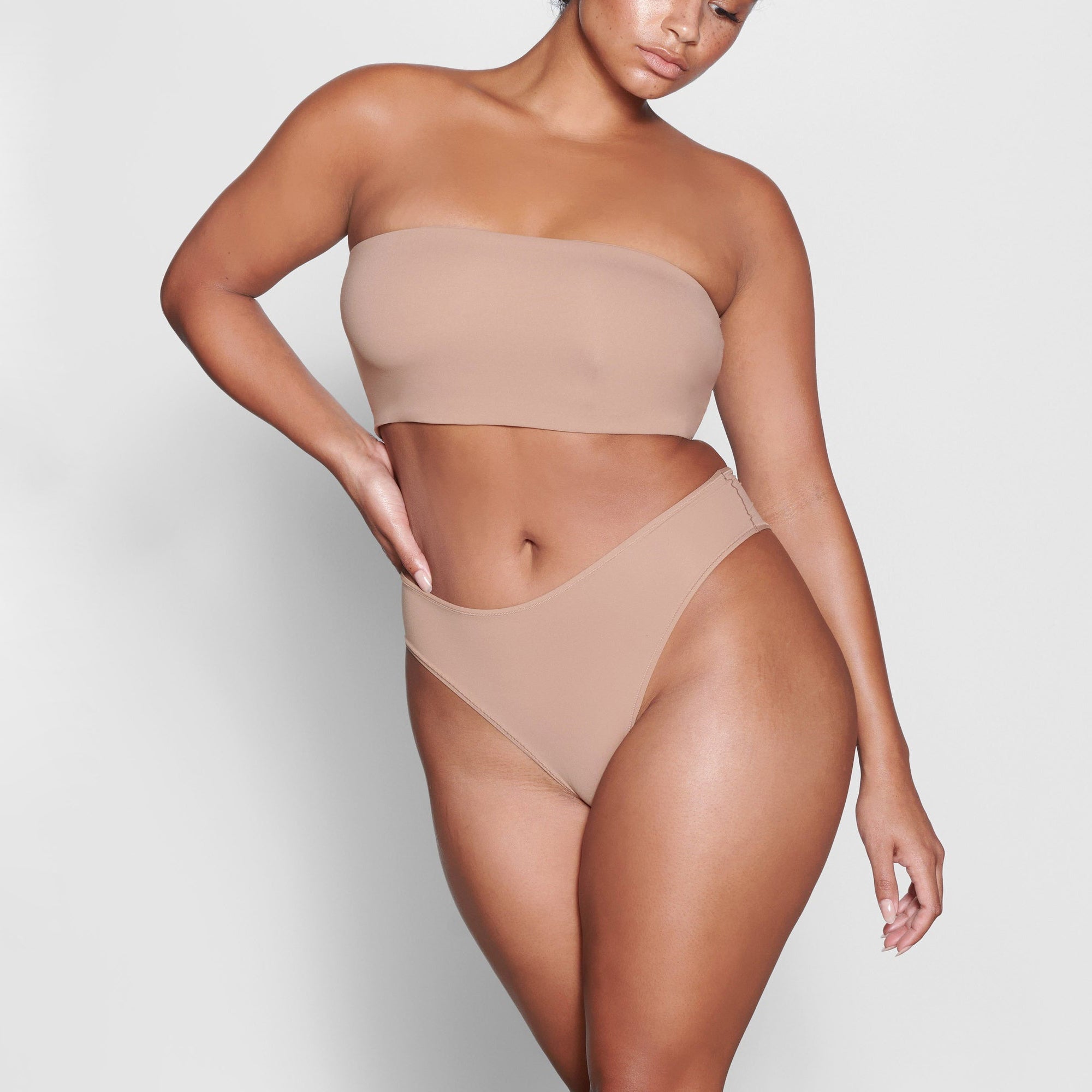 SKIMS FITS EVERYBODY BANDEAU | SIENNA - Sneaker Türkiye