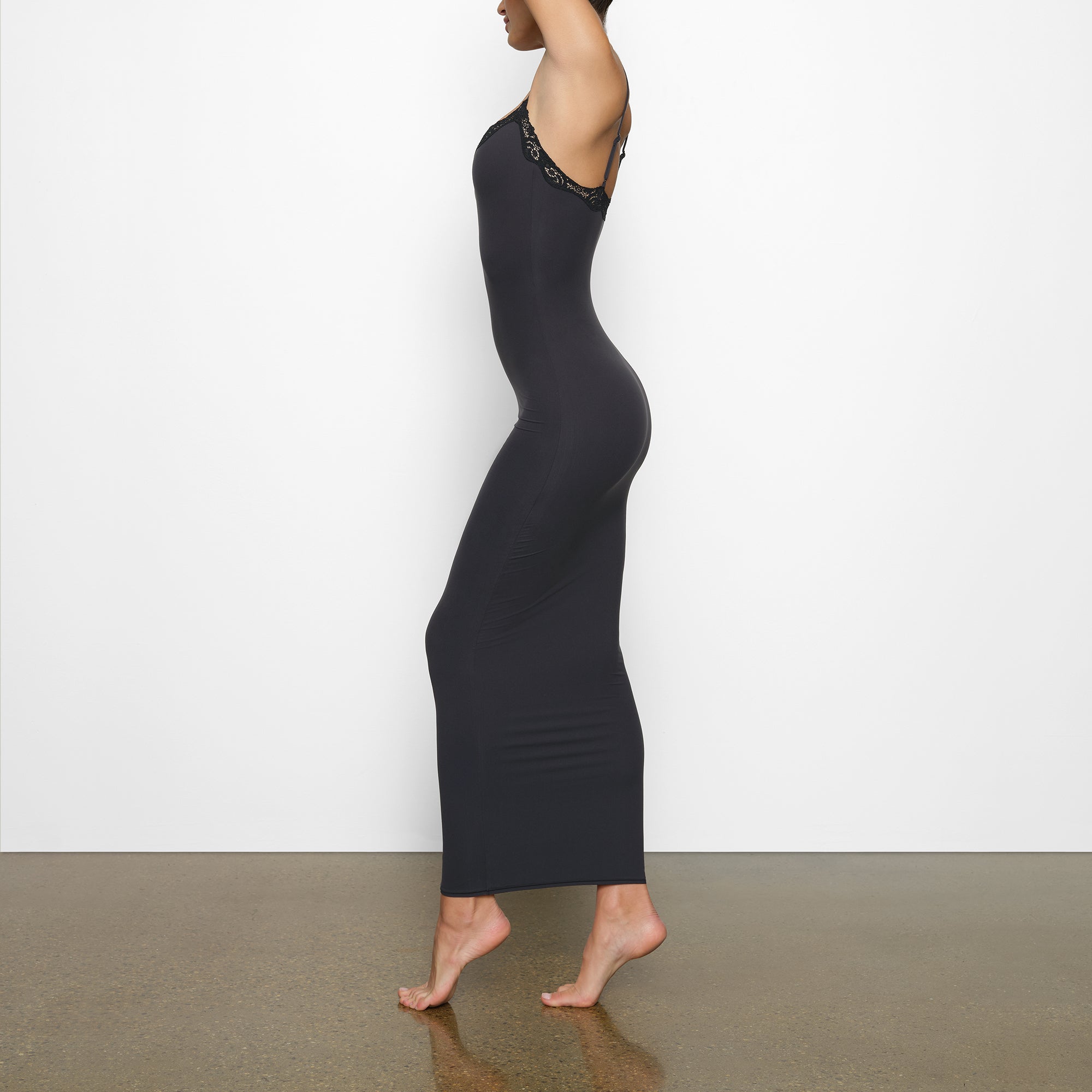 SKIMS FITS EVERYBODY LACE LONG SLIP DRESS | ONYX - Sneaker Türkiye