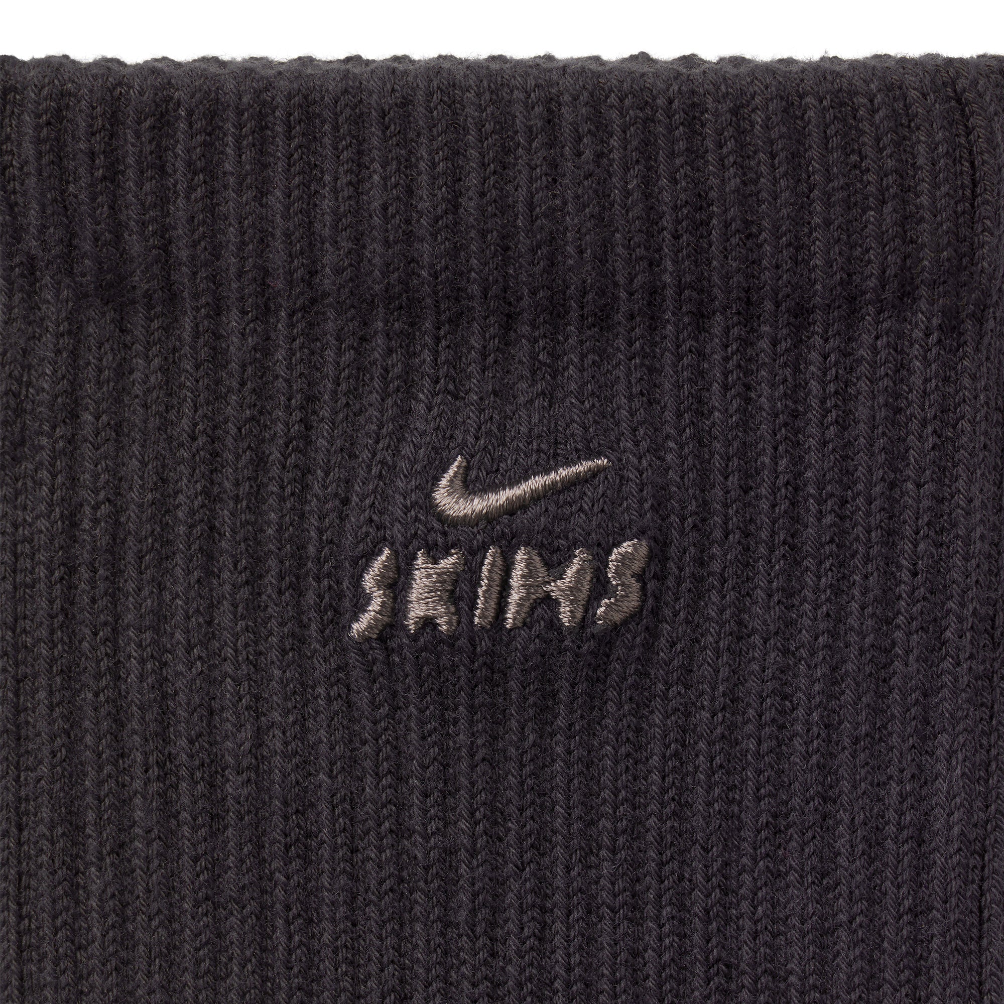 NikeSKIMS ACCESSORIES DRI-FIT PILATES GRIP CREW SOCK | OBSIDIAN - Sneaker Türkiye