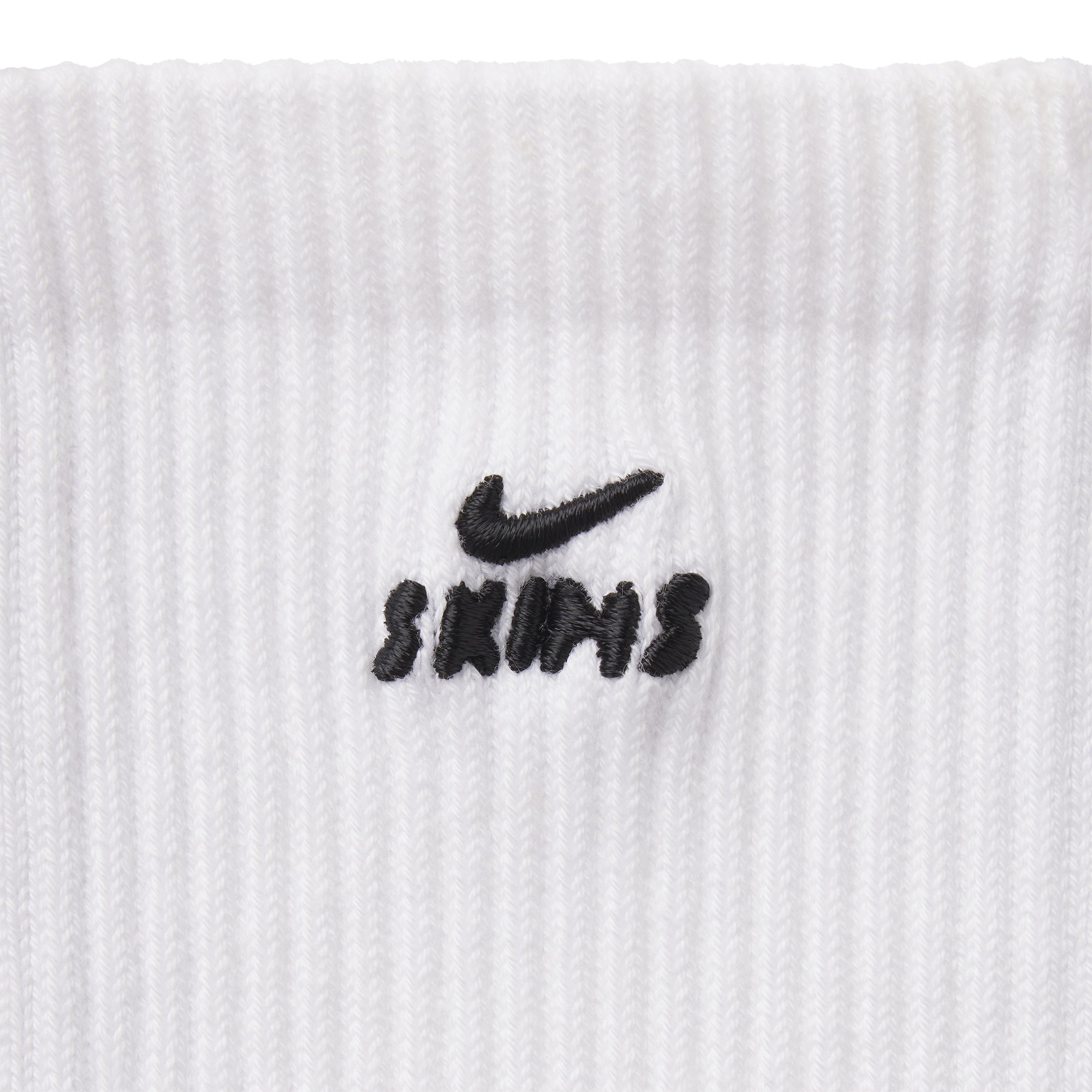 NikeSKIMS ACCESSORIES DRI-FIT PILATES GRIP CREW SOCK | SNOW - Sneaker Türkiye