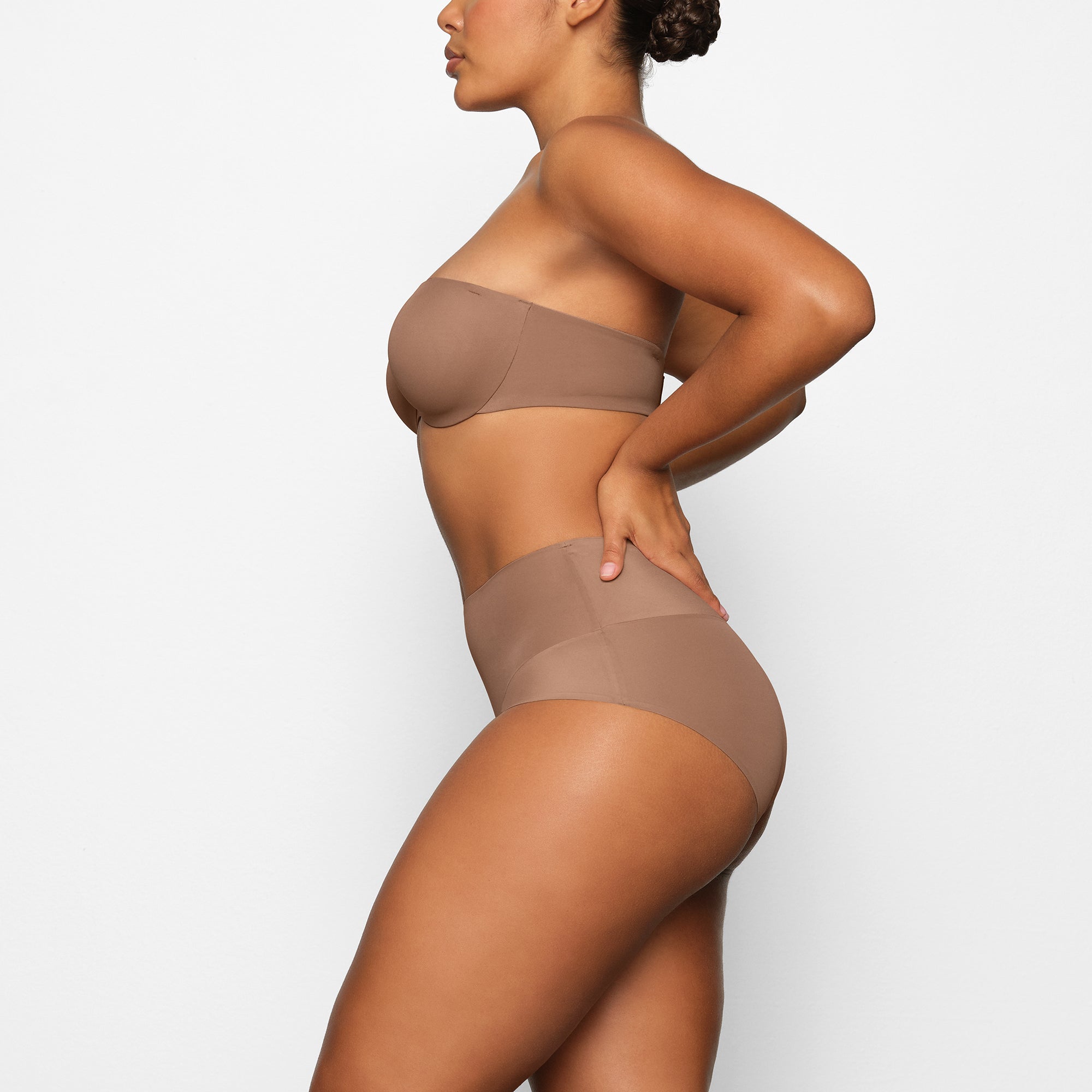 SKIMS SMOOTHING INTIMATES HIGH-WAISTED BRIEF | SIENNA - Sneaker Türkiye