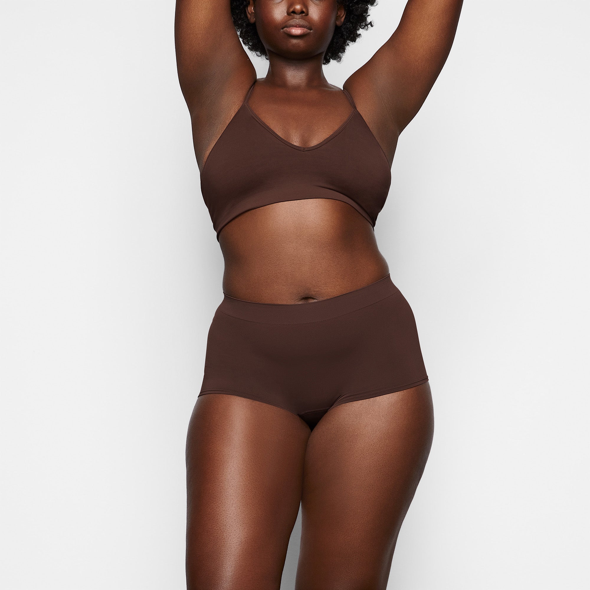 SKIMS SOFT SMOOTHING SEAMLESS BOY SHORT | COCOA - Sneaker Türkiye