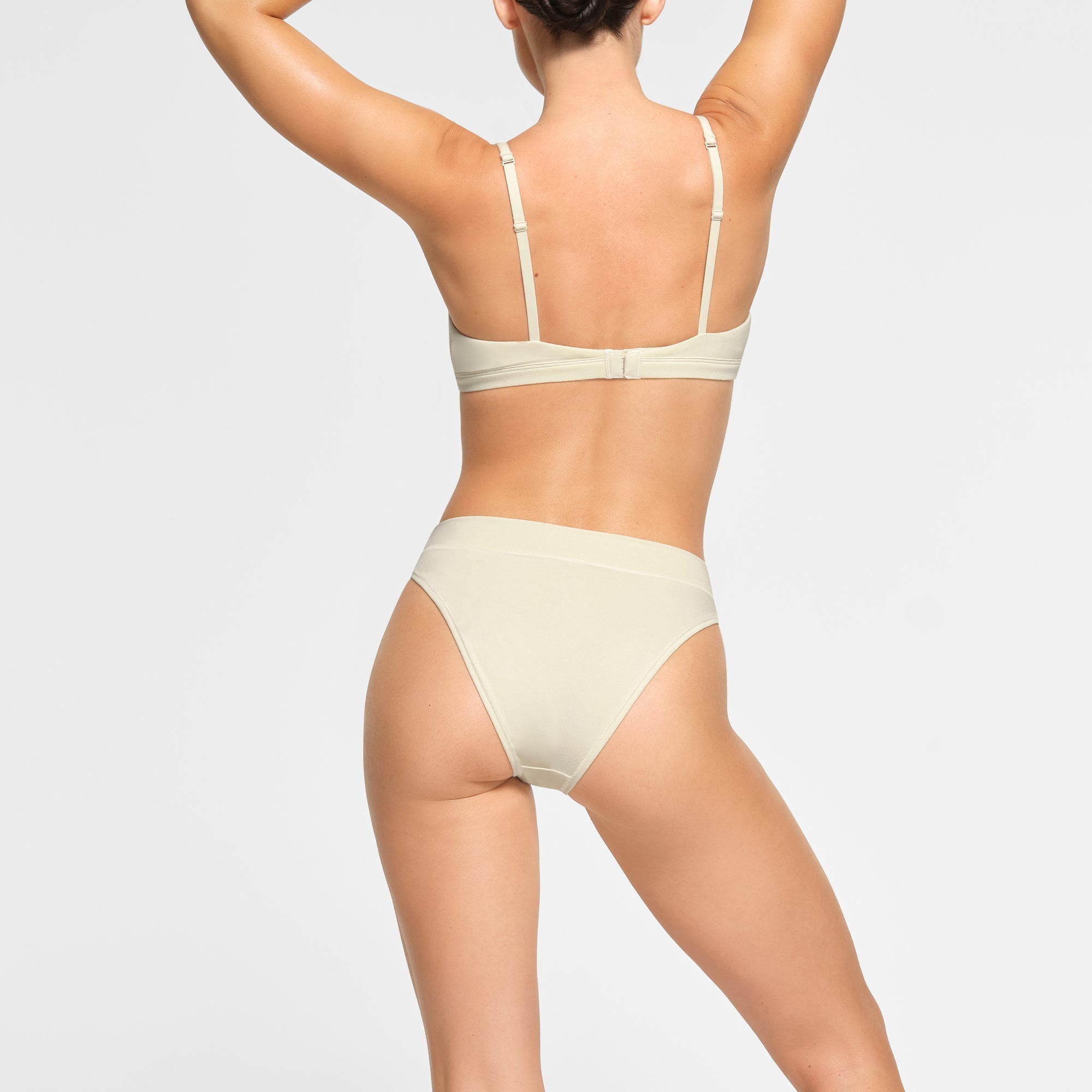 SKIMS COTTON JERSEY CHEEKY TANGA | BONE - Sneaker Türkiye