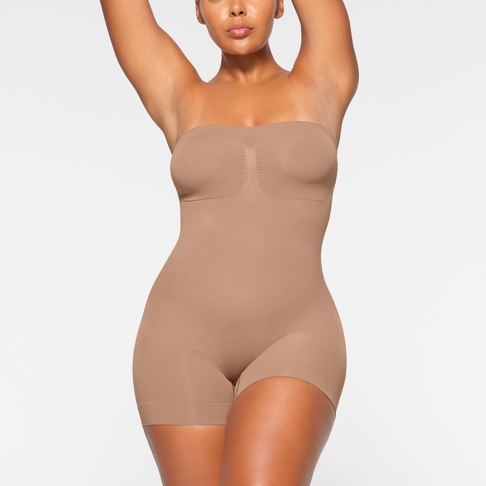 SKIMS SEAMLESS SCULPT STRAPLESS SHORTIE BODYSUIT | SIENNA - Sneaker Türkiye