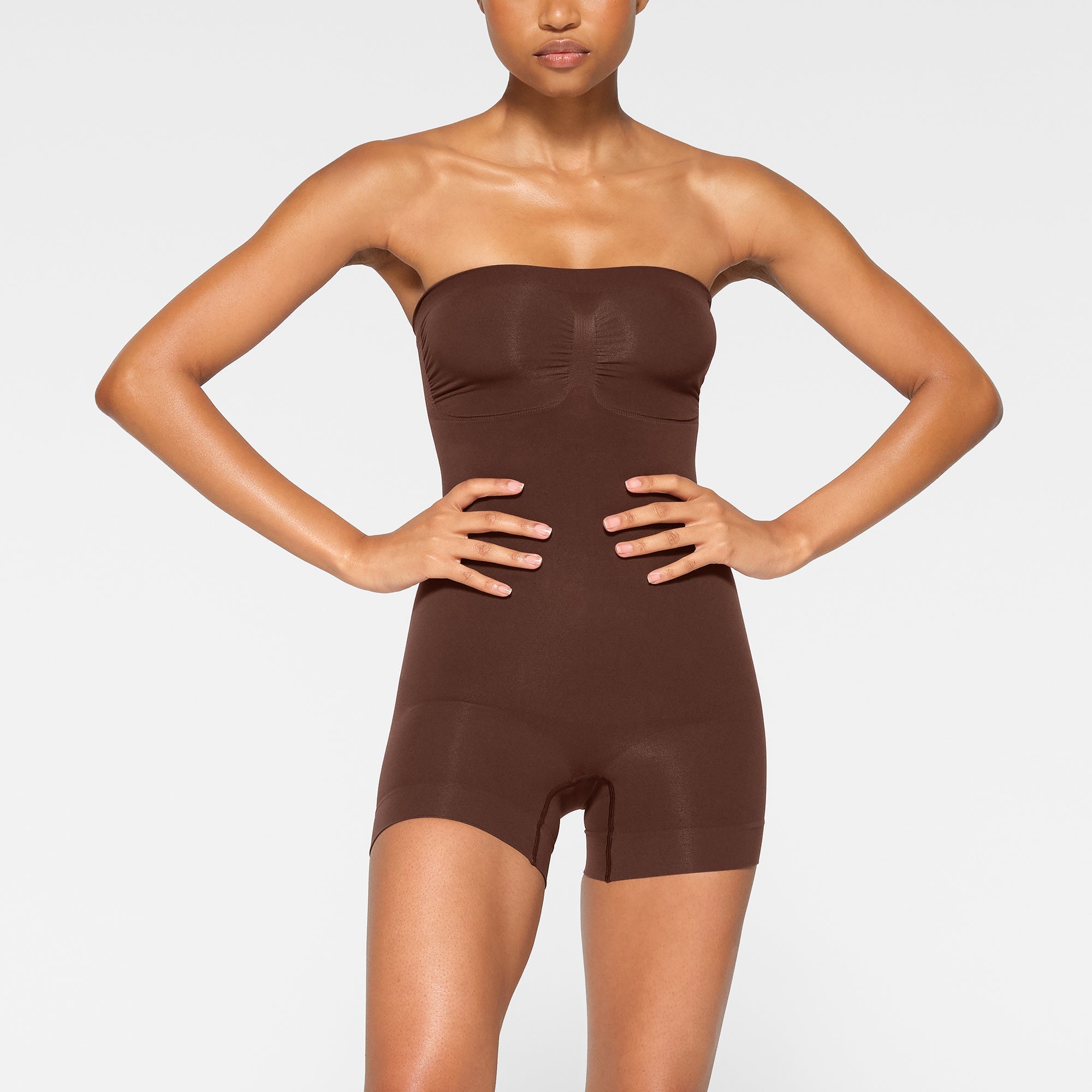 SKIMS SEAMLESS SCULPT STRAPLESS SHORTIE BODYSUIT | COCOA - Sneaker Türkiye