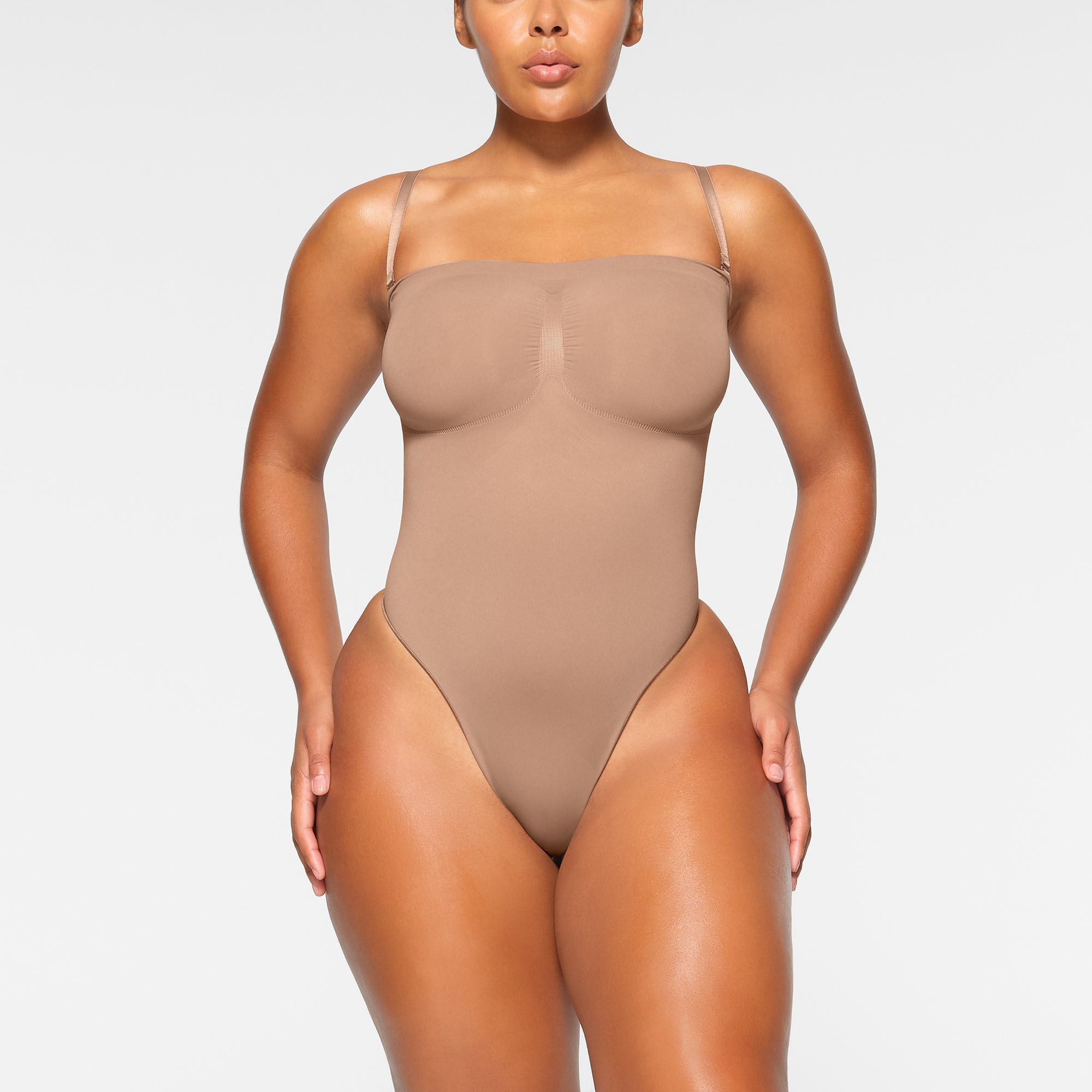 SKIMS SEAMLESS SCULPT STRAPLESS THONG BODYSUIT | SIENNA - Sneaker Türkiye