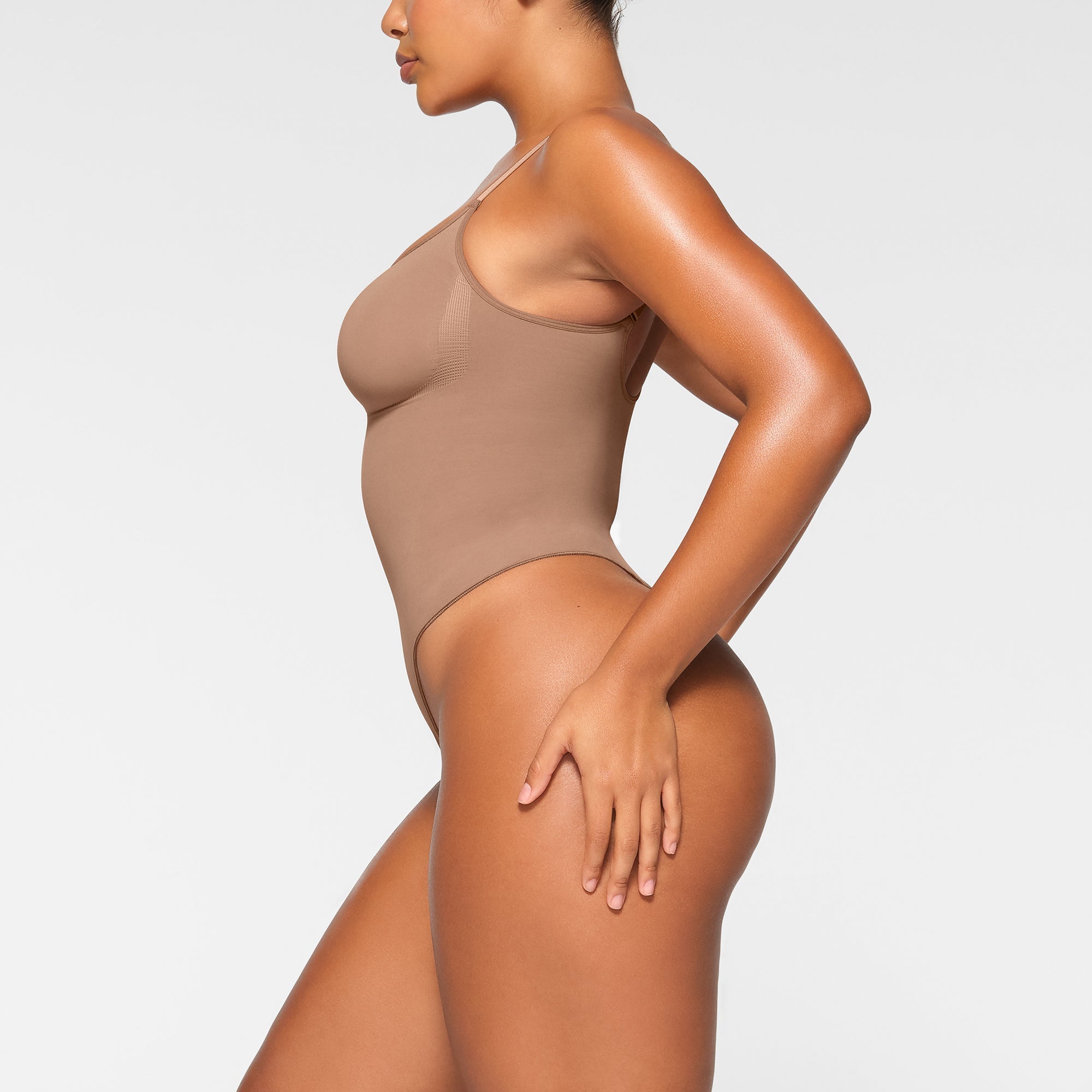 SKIMS SEAMLESS SCULPT THONG BODYSUIT | SIENNA - Sneaker Türkiye